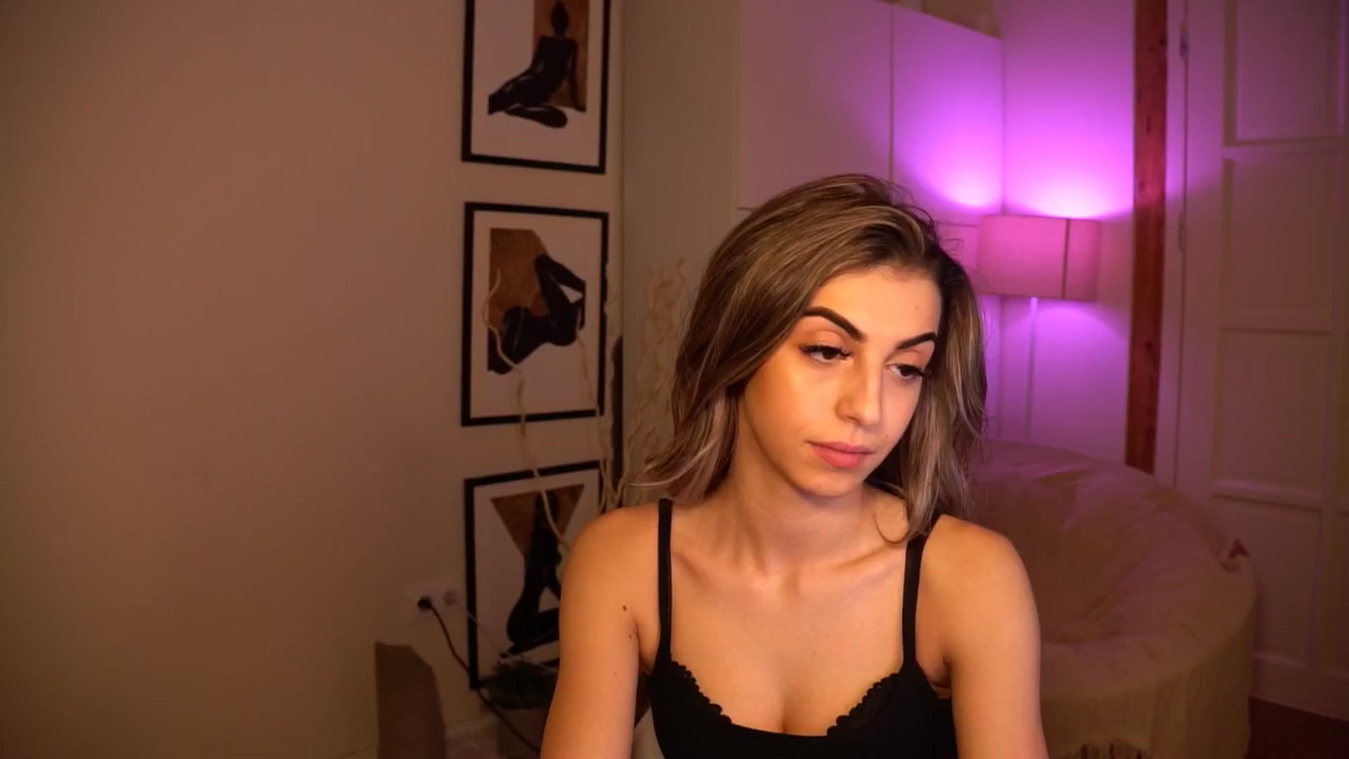 Gallery image thumbnail from lovlybambi's myfreecams stream on, 05/20/2024, 20:55 image 2 of 20