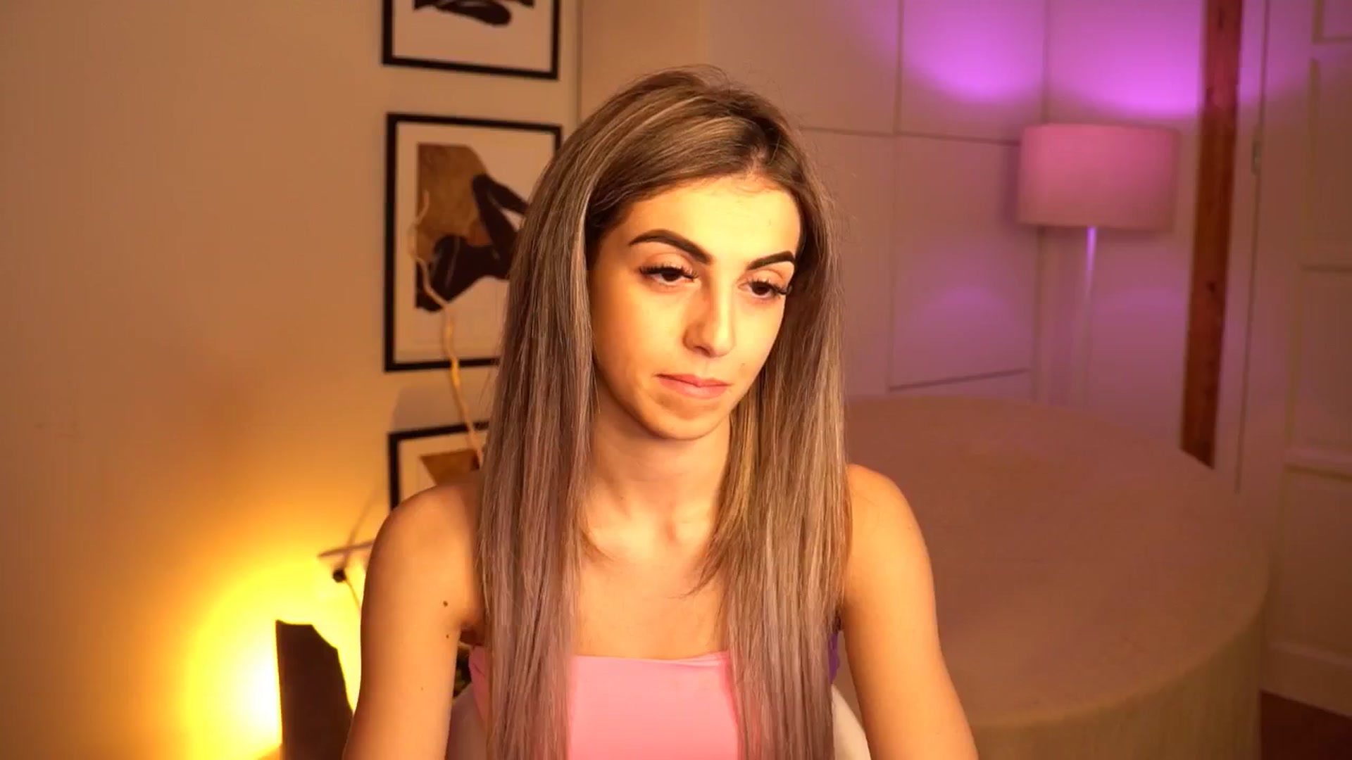 Gallery image thumbnail from lovlybambi's myfreecams stream on, 05/23/2024, 17:12 image 1 of 20