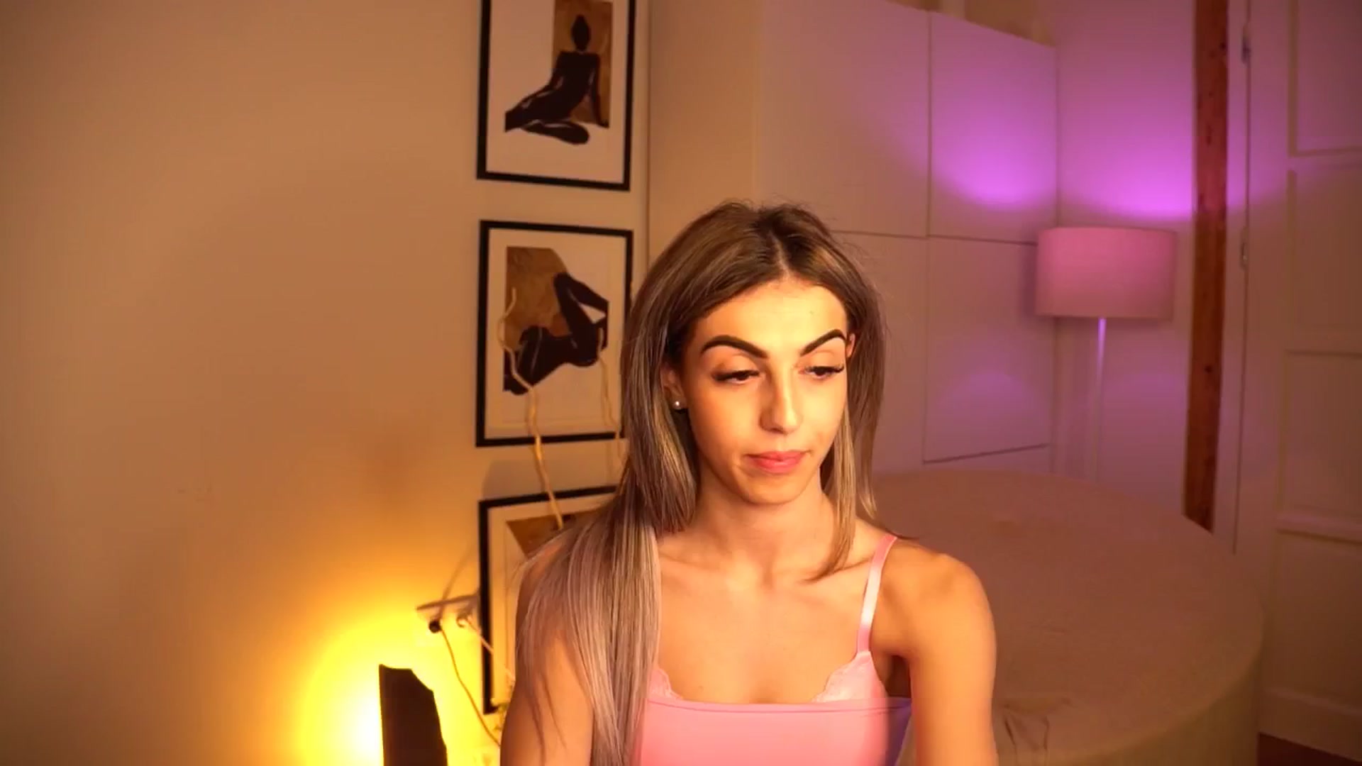 Gallery image thumbnail from lovlybambi's myfreecams stream on, 05/23/2024, 18:17 image 6 of 20