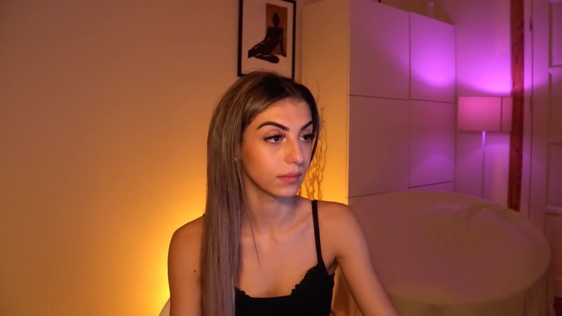Gallery image thumbnail from lovlybambi's myfreecams stream on, 07/03/2024, 12:21 image 12 of 20
