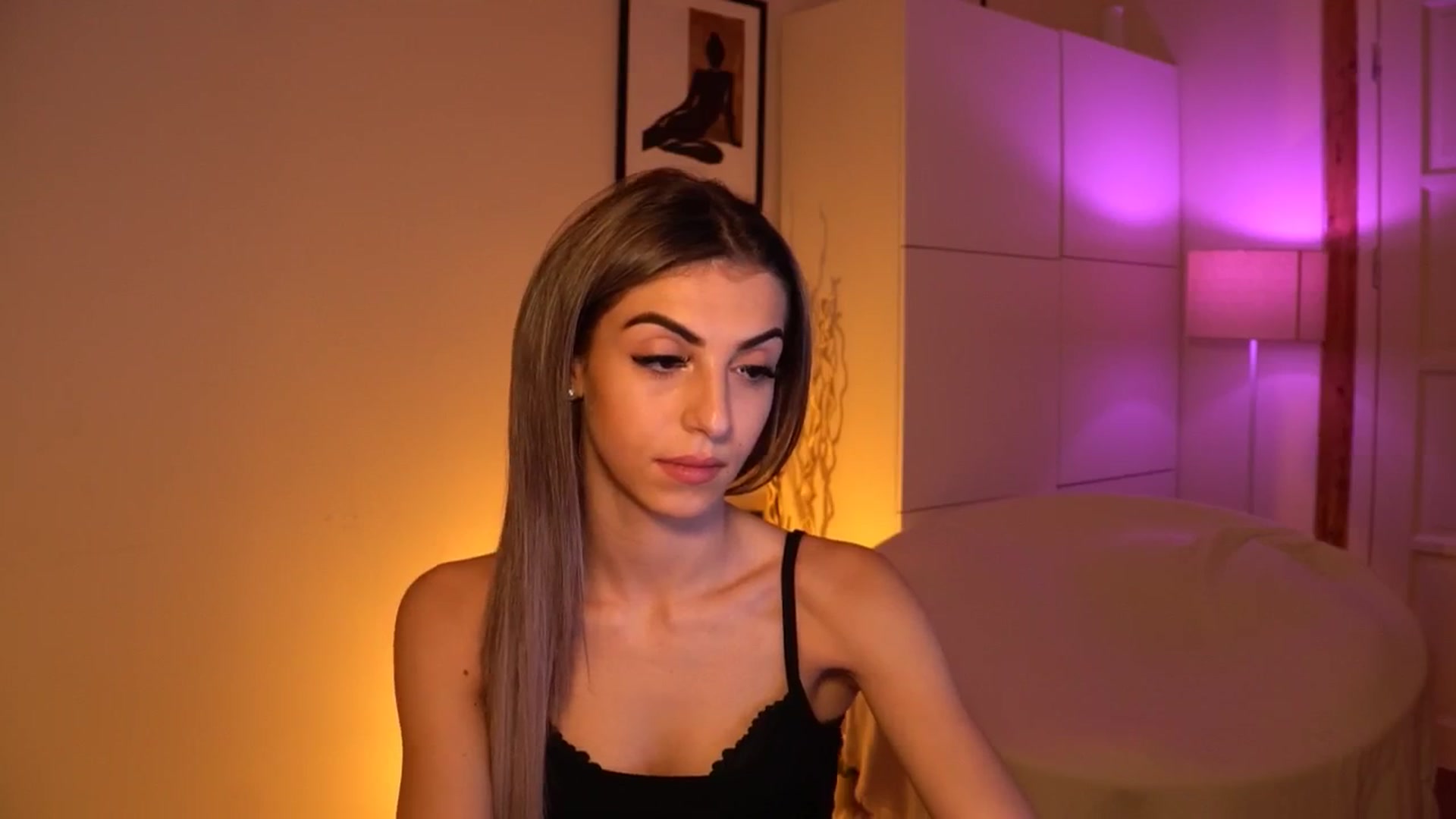 Gallery image thumbnail from lovlybambi's myfreecams stream on, 07/03/2024, 12:21 image 10 of 20