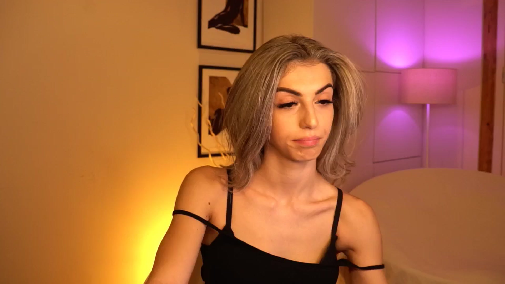 Gallery image thumbnail from lovlybambi's myfreecams stream on, 07/16/2024, 14:20 image 15 of 20