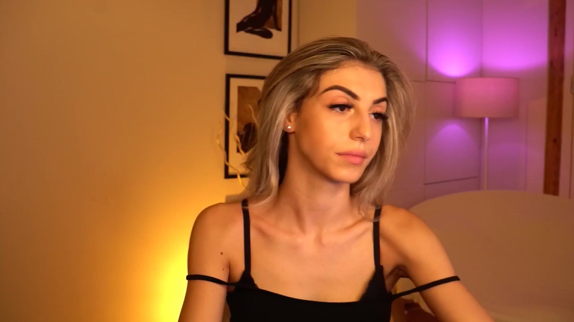 Gallery image thumbnail from lovlybambi's myfreecams stream on, 07/16/2024, 14:20 image 20 of 20