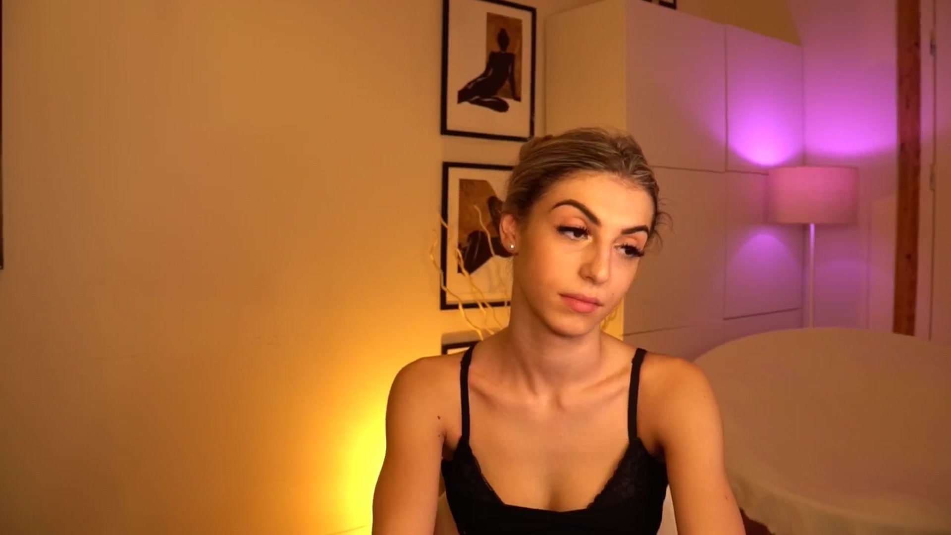 Gallery image thumbnail from lovlybambi's myfreecams stream on, 07/16/2024, 16:51 image 12 of 20