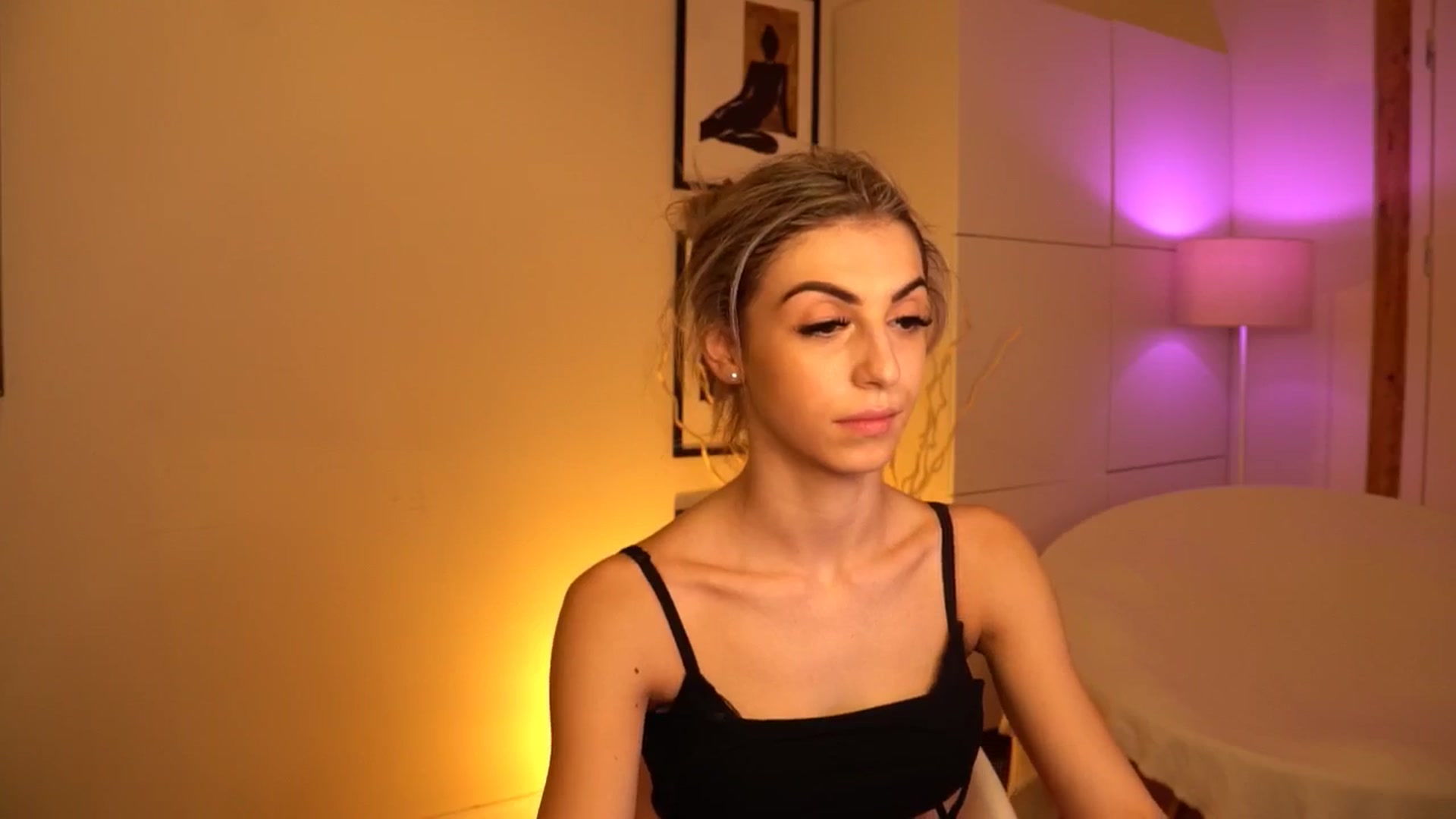 Gallery image thumbnail from lovlybambi's myfreecams stream on, 07/16/2024, 16:51 image 19 of 20