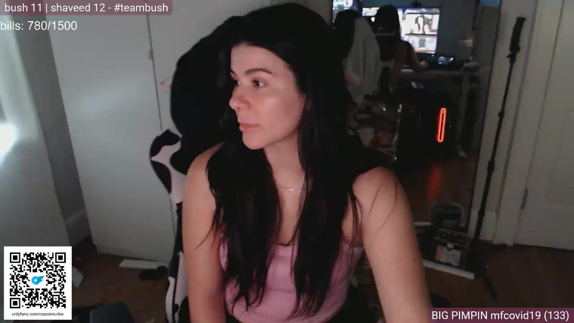 Gallery image thumbnail from lowbattery__'s myfreecams stream on, 08/29/2026, 18:19 image 11 of 20