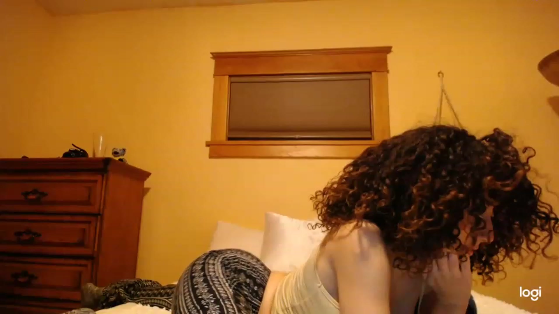Gallery image thumbnail from luabelle's myfreecams stream on, 11/21/2022, 05:35 image 3 of 20