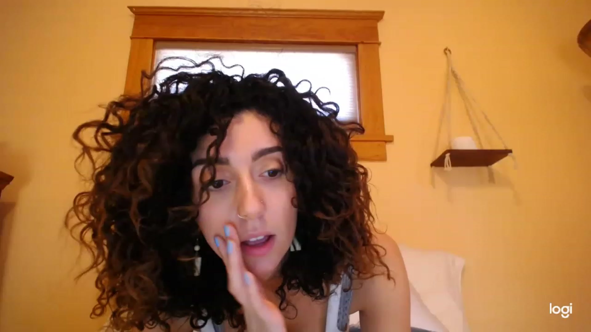 Gallery image thumbnail from luabelle's myfreecams stream on, 11/21/2022, 17:33 image 11 of 20