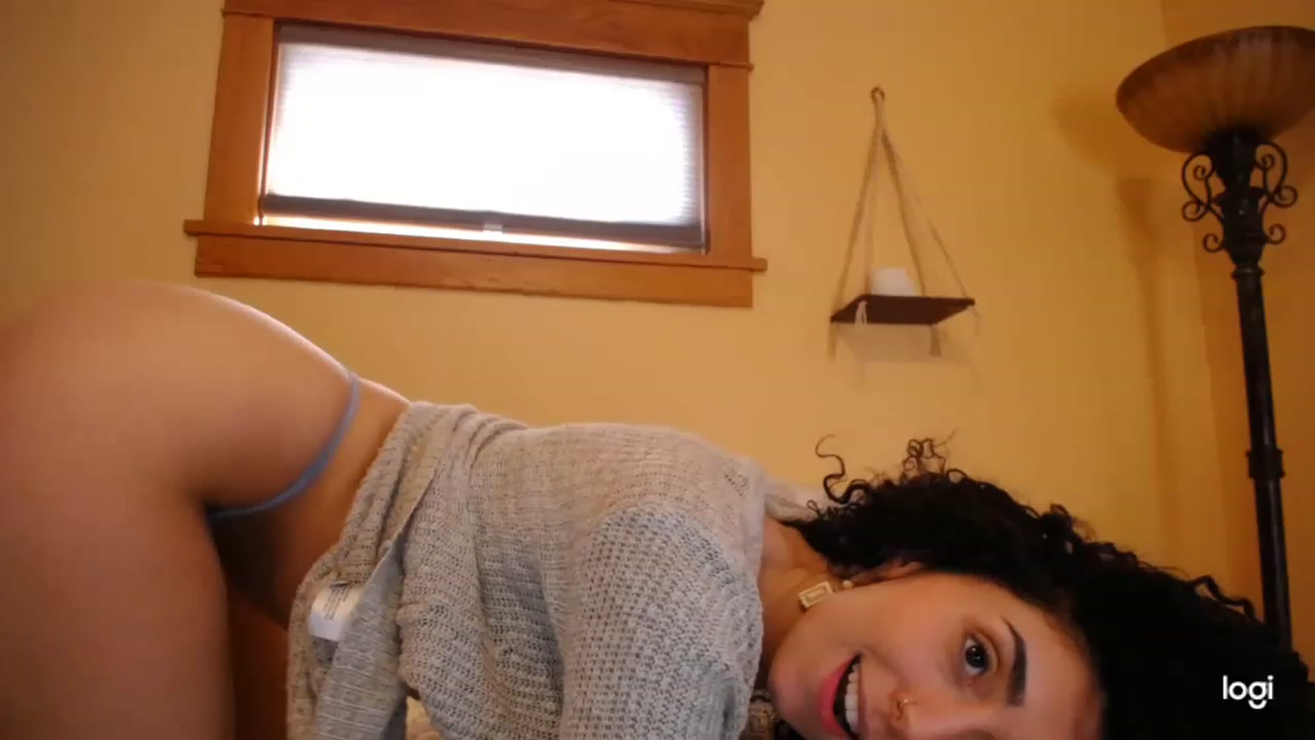 Gallery image thumbnail from luabelle's myfreecams stream on, 11/21/2022, 19:05 image 2 of 20
