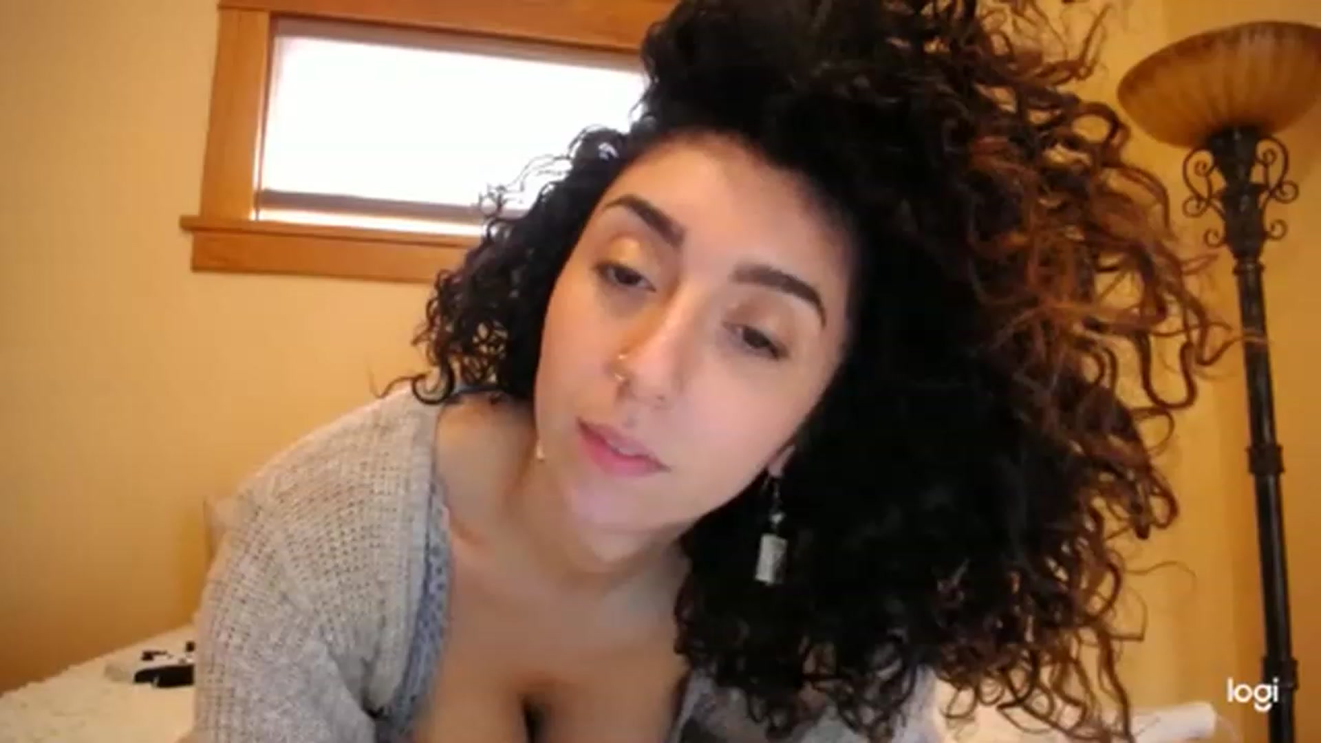 Gallery image thumbnail from luabelle's myfreecams stream on, 11/21/2022, 19:05 image 1 of 20