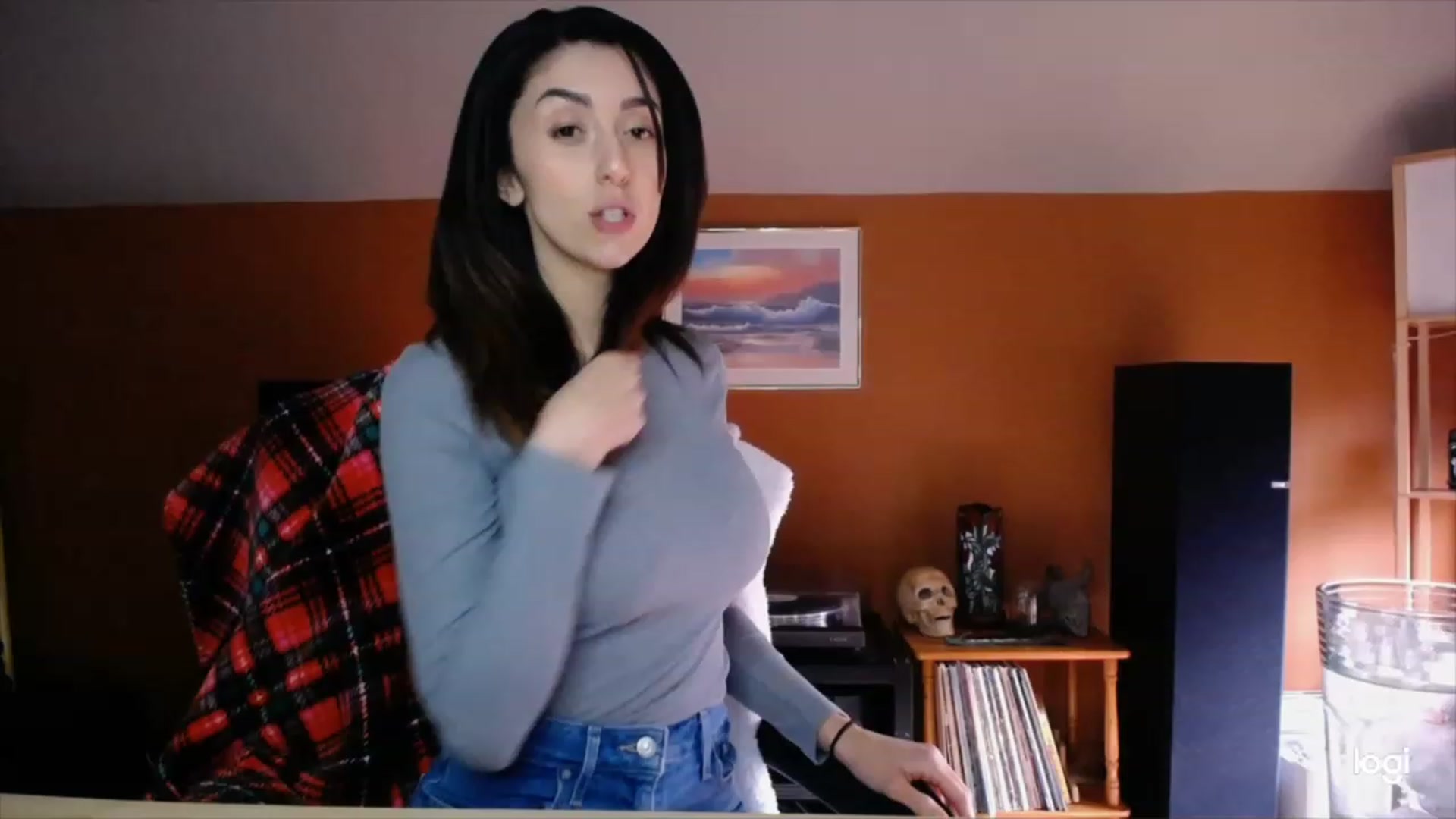 Gallery image thumbnail from luabelle's myfreecams stream on, 12/05/2022, 17:26 image 3 of 20