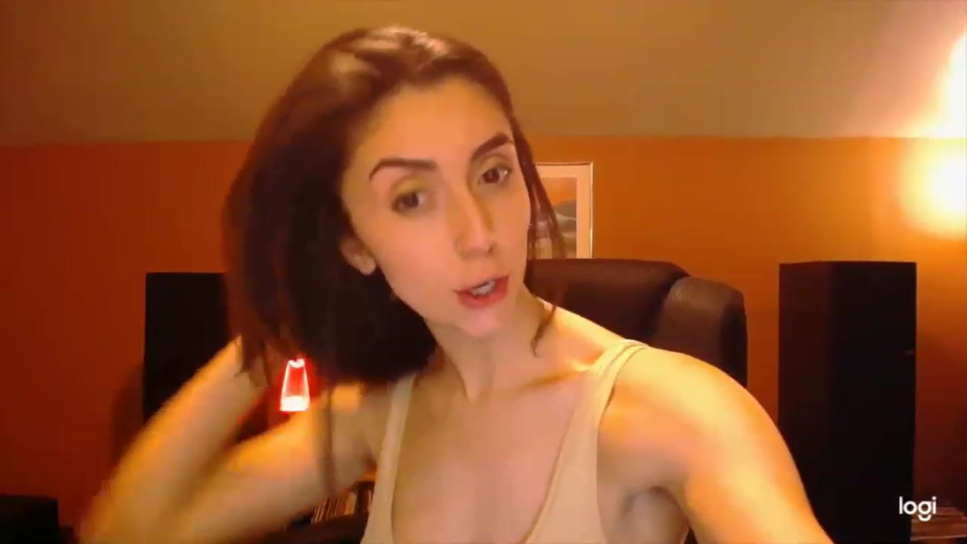 Gallery image thumbnail from luabelle's myfreecams stream on, 12/06/2022, 02:55 image 20 of 20