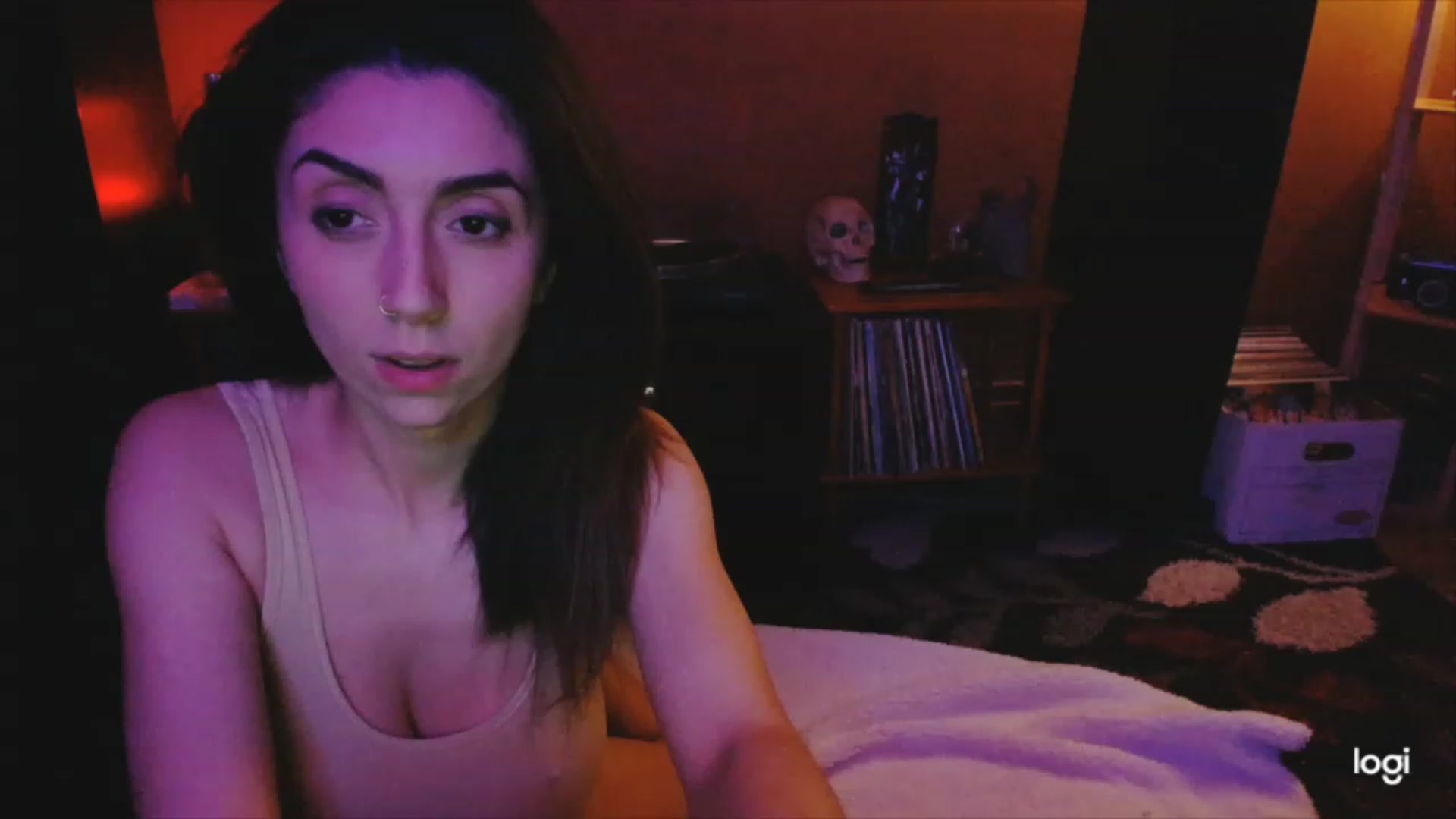 Gallery image thumbnail from luabelle's myfreecams stream on, 12/06/2022, 03:55 image 19 of 20