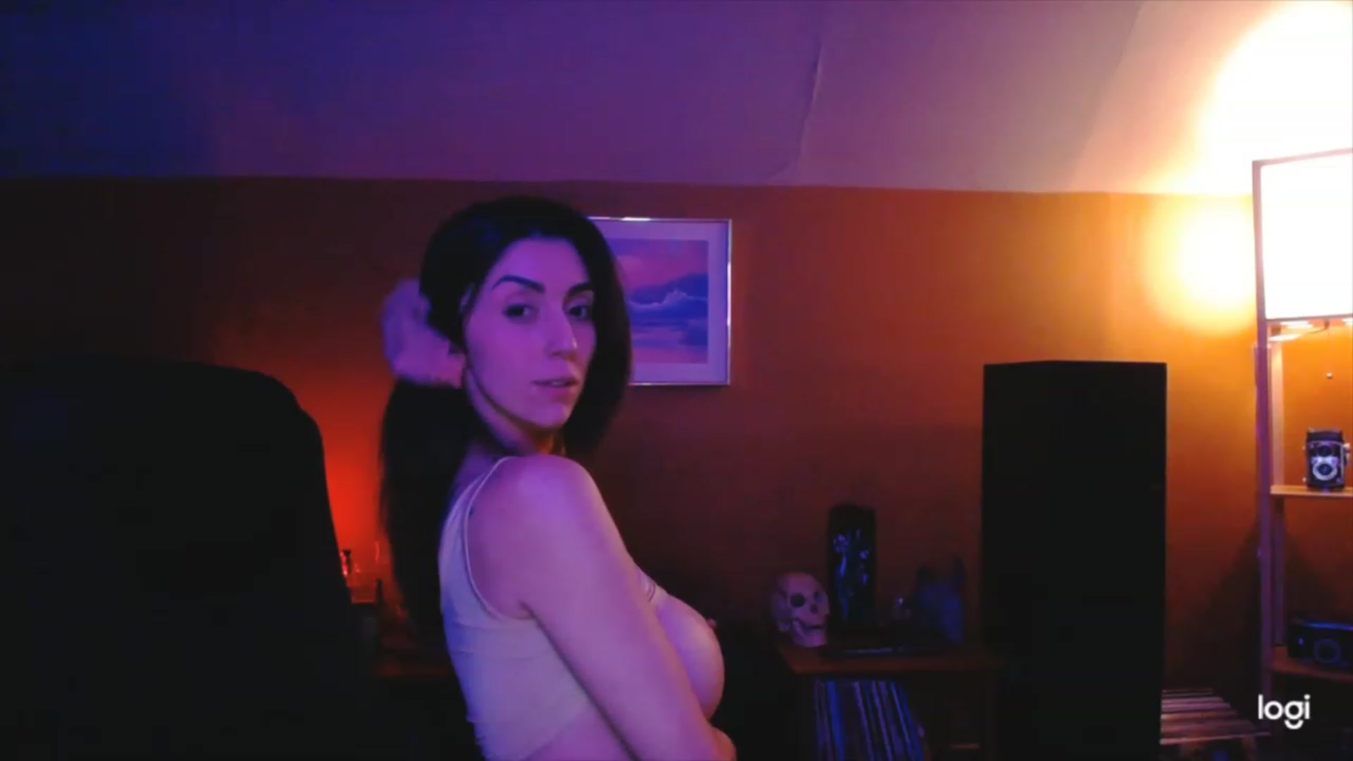 Gallery image thumbnail from luabelle's myfreecams stream on, 12/06/2022, 03:55 image 17 of 20