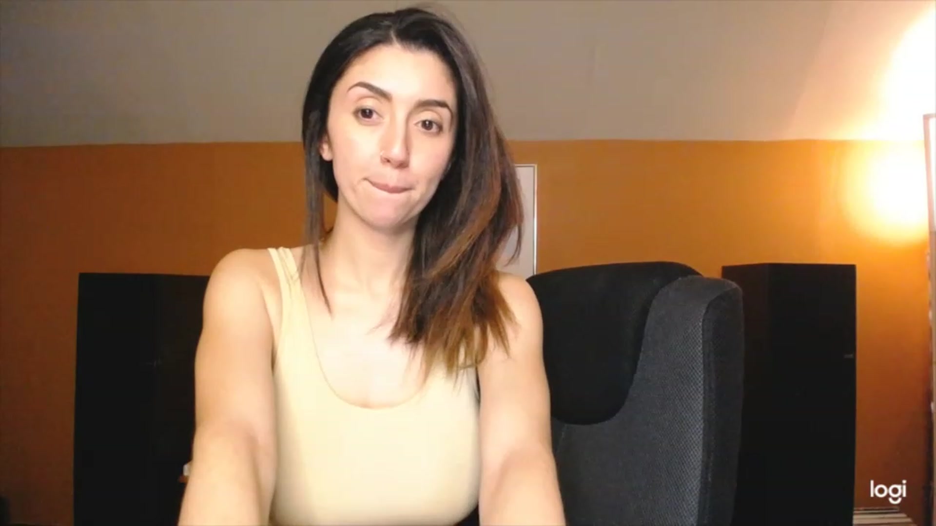Gallery image thumbnail from luabelle's myfreecams stream on, 12/06/2022, 05:14 image 2 of 20