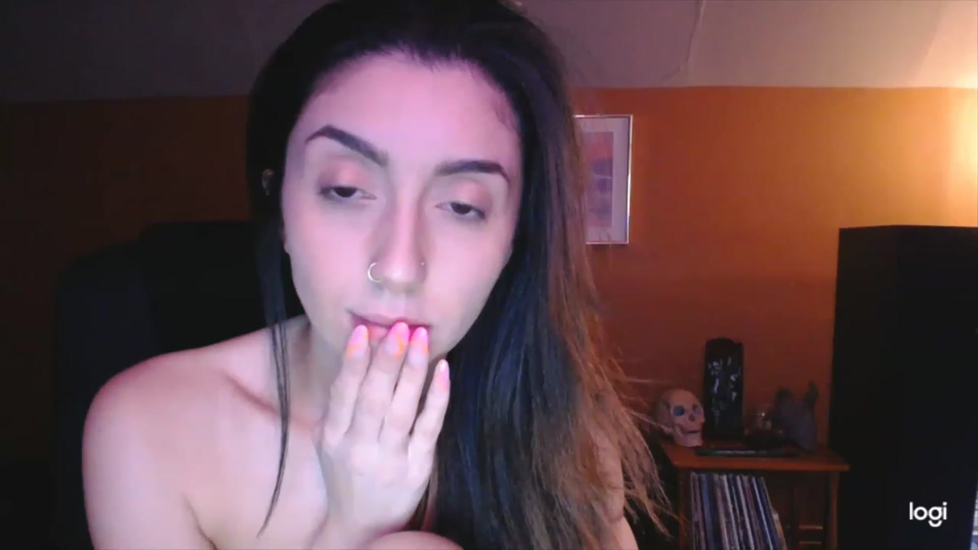 Gallery image thumbnail from luabelle's myfreecams stream on, 12/06/2022, 18:26 image 19 of 20