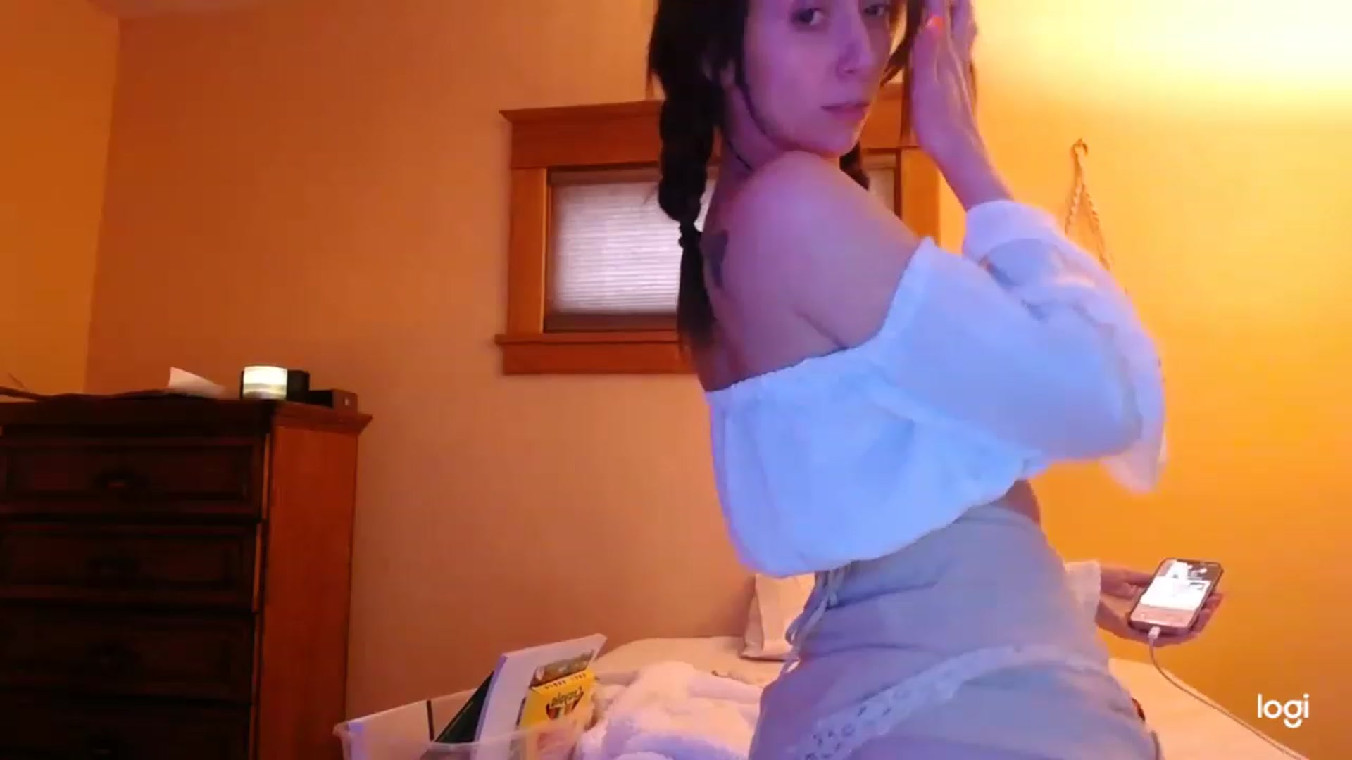 Gallery image thumbnail from luabelle's myfreecams stream on, 12/07/2022, 20:43 image 9 of 20