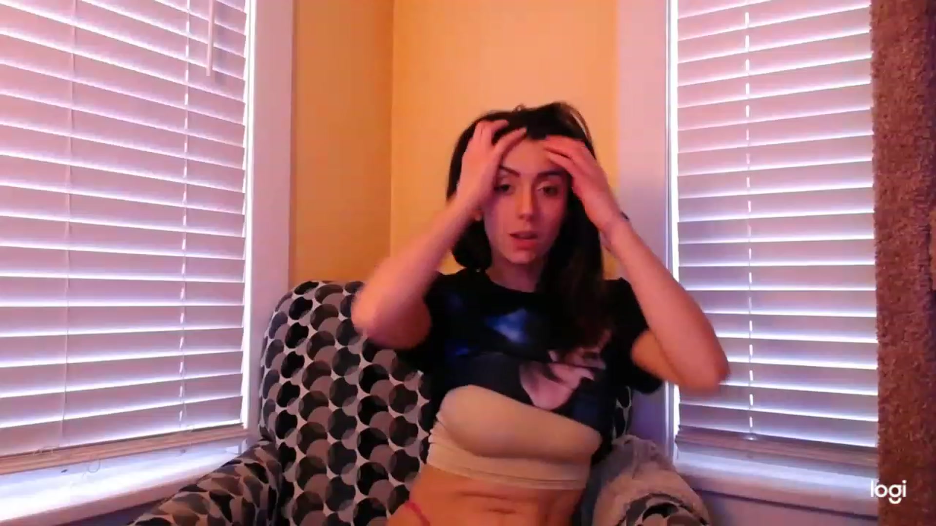 Gallery image thumbnail from luabelle's myfreecams stream on, 12/12/2022, 17:11 image 8 of 20
