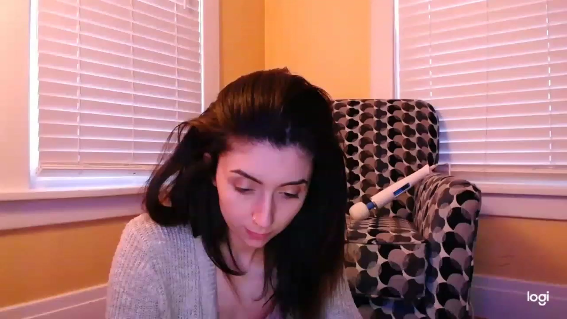 Gallery image thumbnail from luabelle's myfreecams stream on, 12/12/2022, 20:34 image 20 of 20