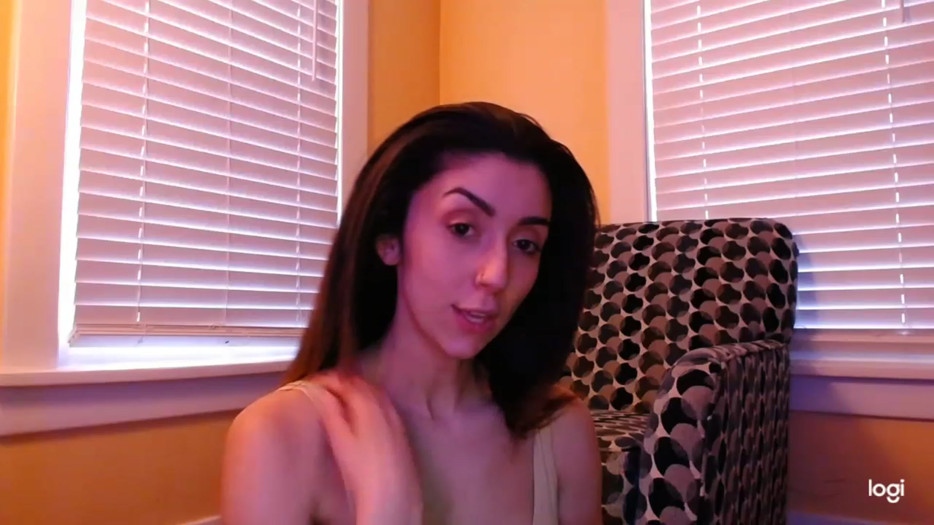 Gallery image thumbnail from luabelle's myfreecams stream on, 12/12/2022, 20:34 image 9 of 20