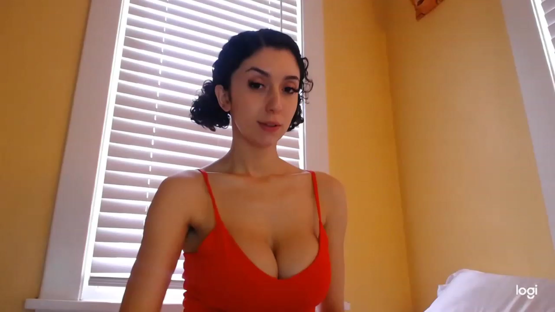 Gallery image thumbnail from luabelle's myfreecams stream on, 01/25/2023, 17:11 image 1 of 20