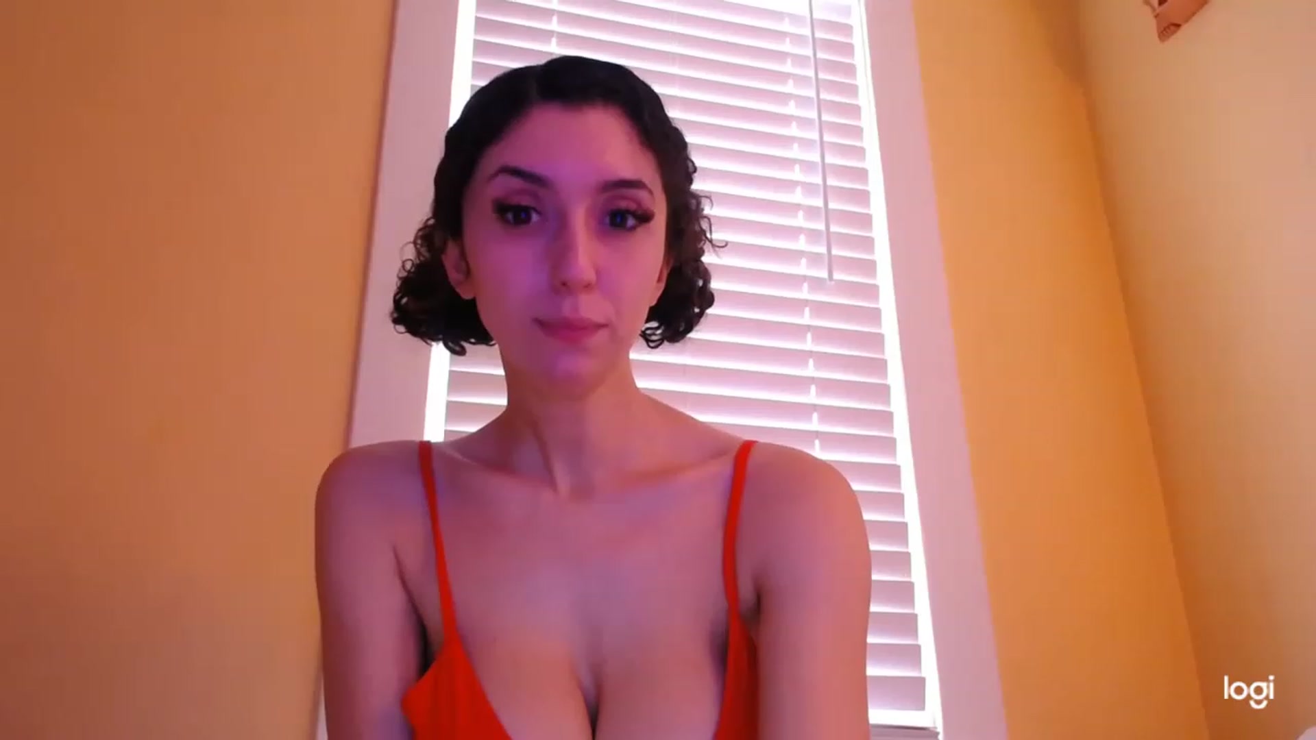 Gallery image thumbnail from luabelle's myfreecams stream on, 01/25/2023, 18:14 image 12 of 20