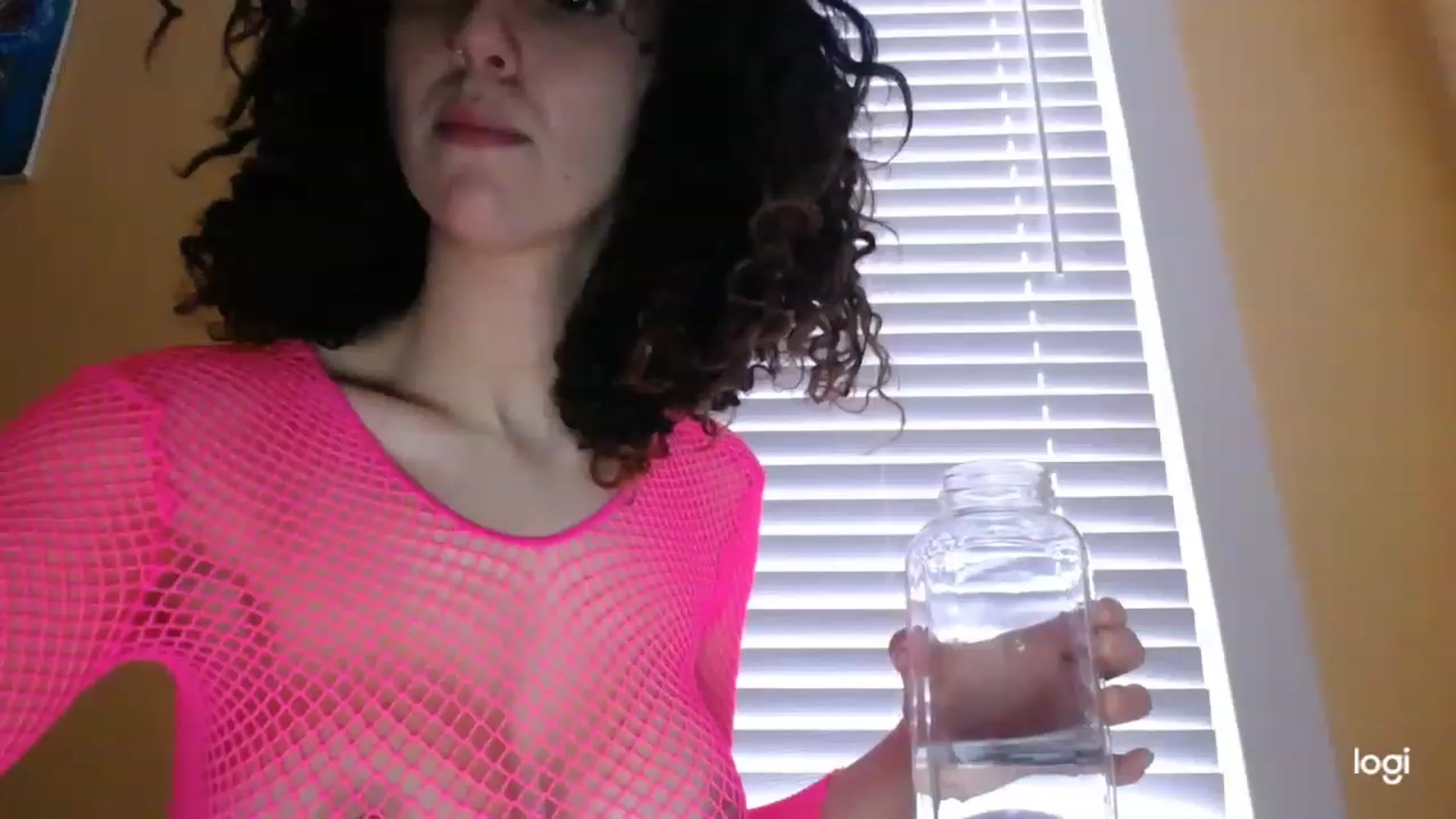 Gallery image thumbnail from luabelle's myfreecams stream on, 01/27/2023, 18:02 image 18 of 20