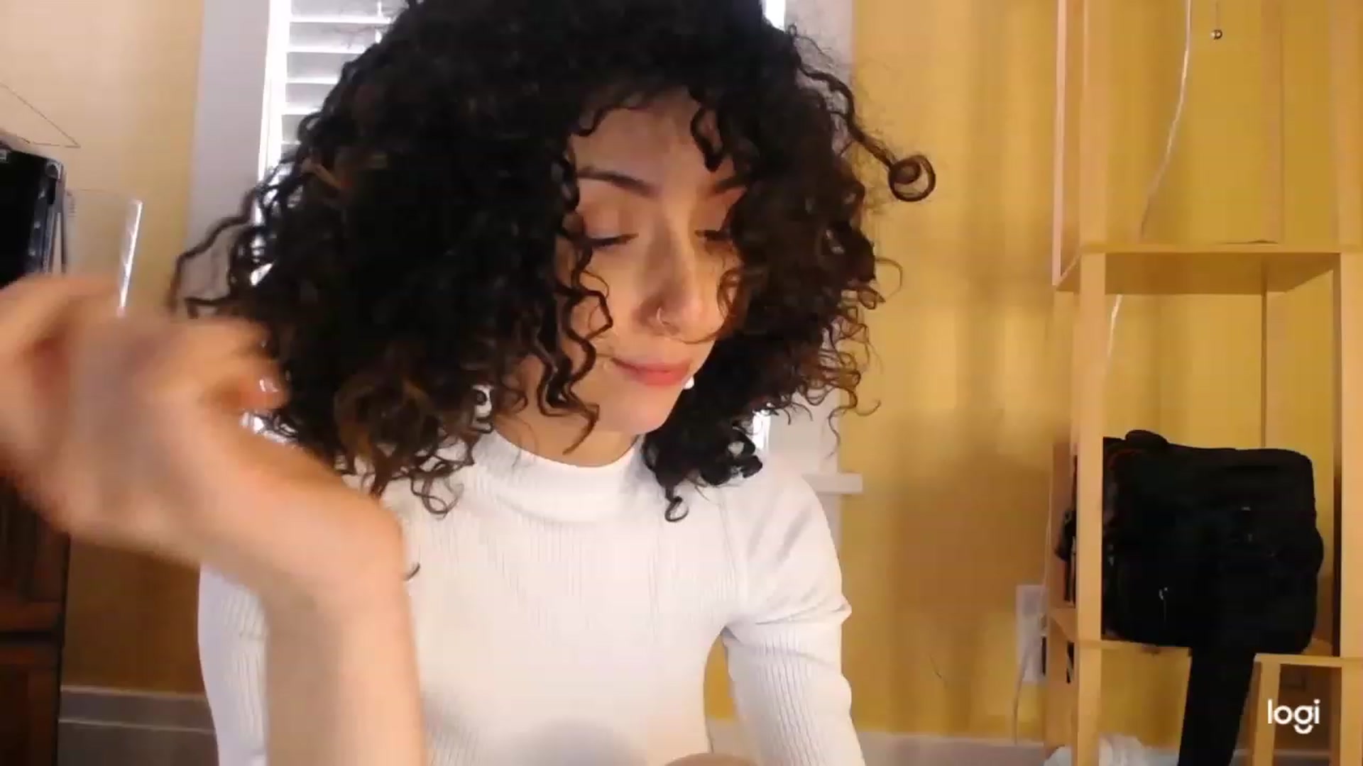 Gallery image thumbnail from luabelle's myfreecams stream on, 01/31/2023, 19:15 image 18 of 20