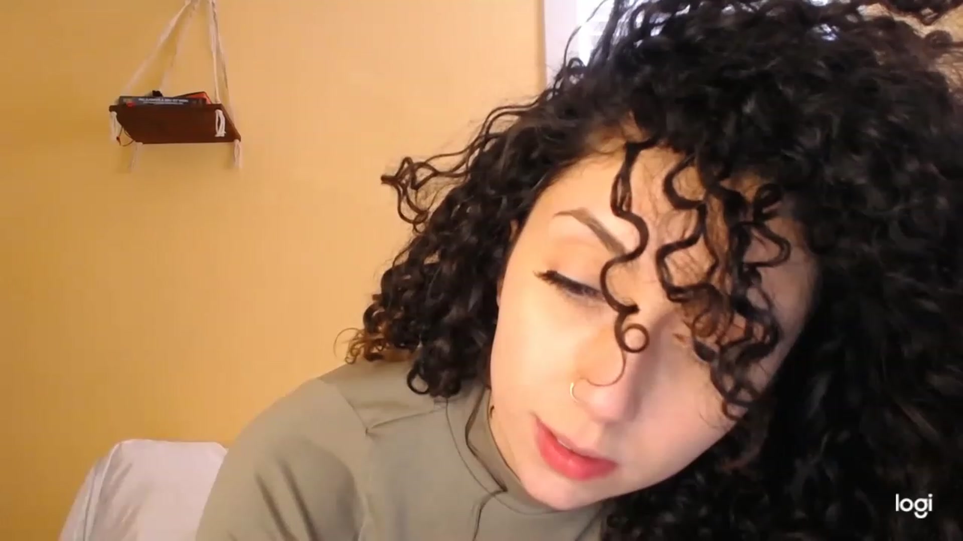 Gallery image thumbnail from luabelle's myfreecams stream on, 02/01/2023, 19:59 image 14 of 20