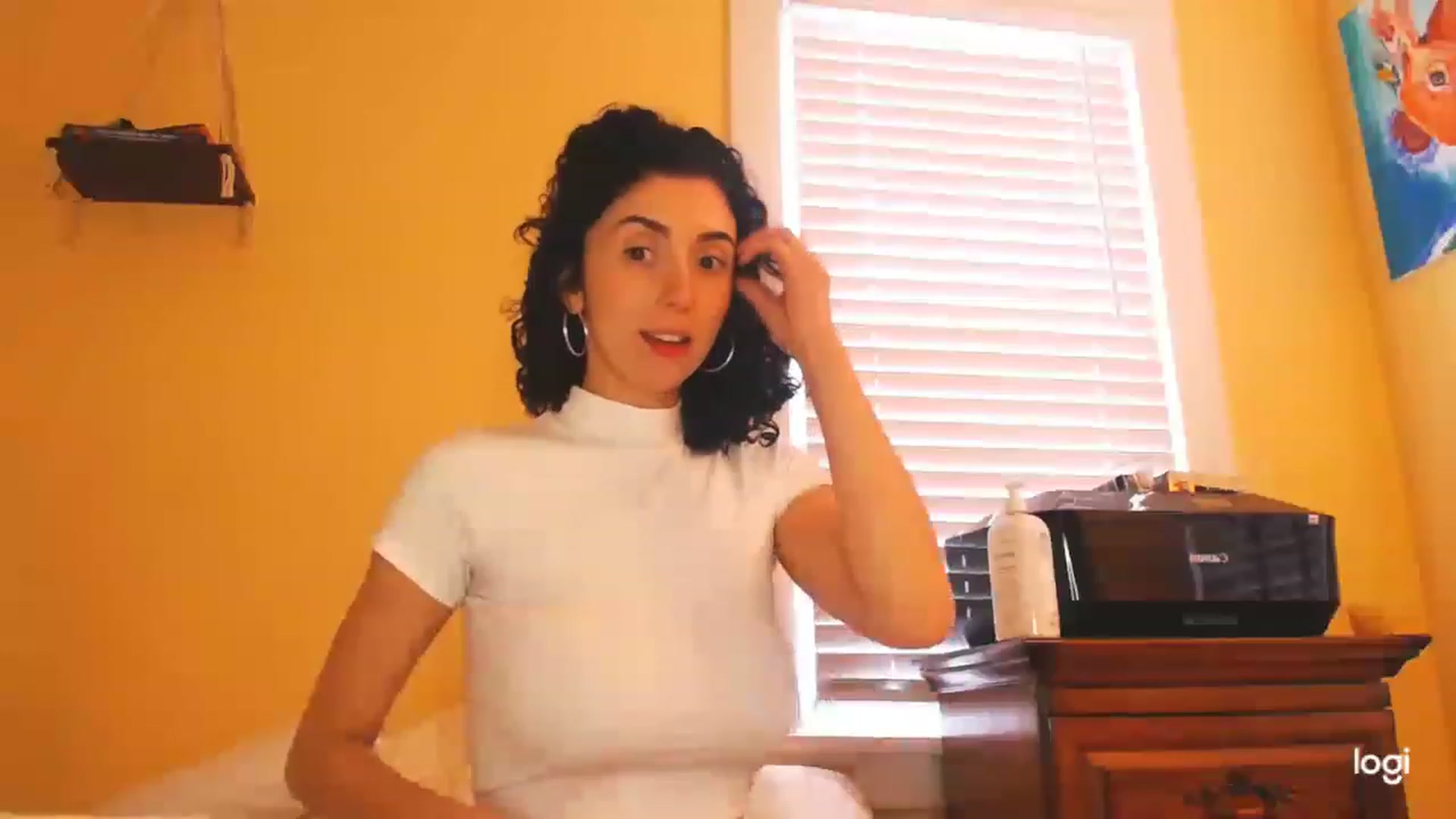Gallery image thumbnail from luabelle's myfreecams stream on, 02/06/2023, 17:38 image 16 of 20