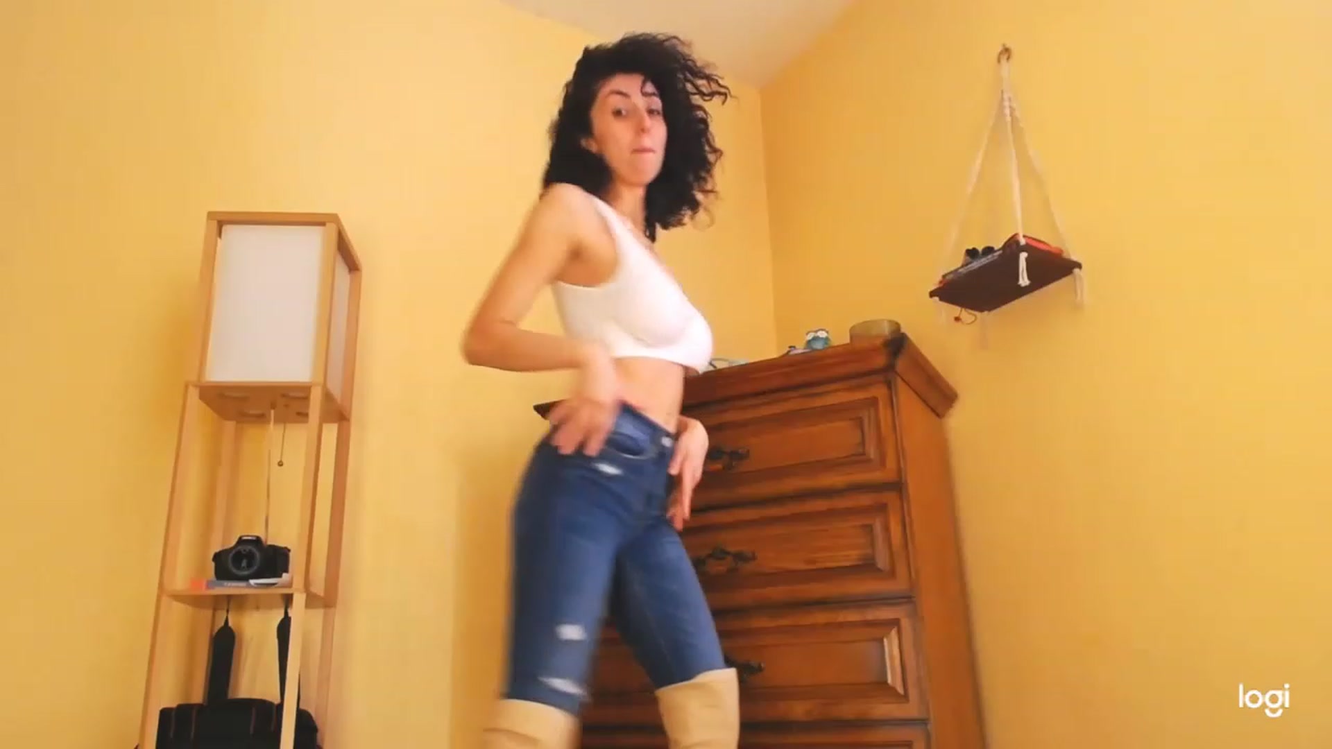 Gallery image thumbnail from luabelle's myfreecams stream on, 03/13/2023, 16:26 image 2 of 20