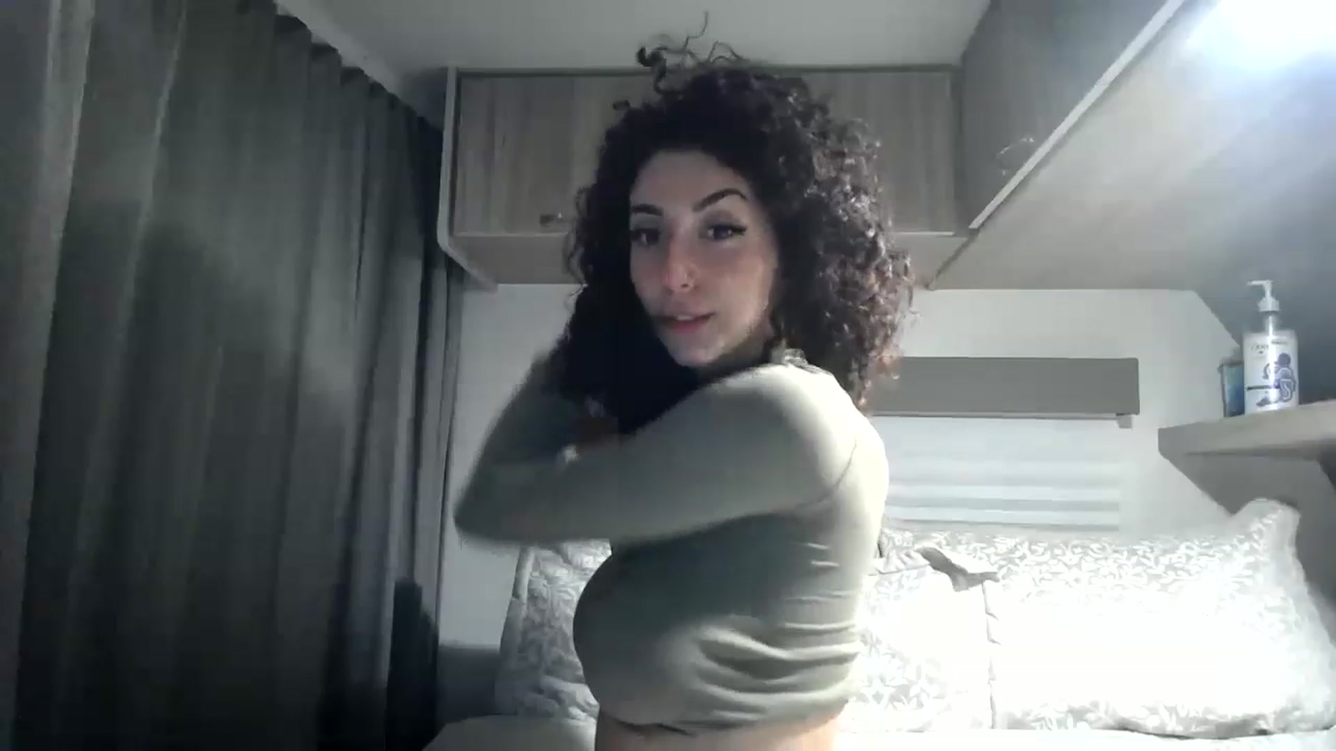 Gallery image thumbnail from luabelle's myfreecams stream on, 05/19/2023, 05:25 image 19 of 20