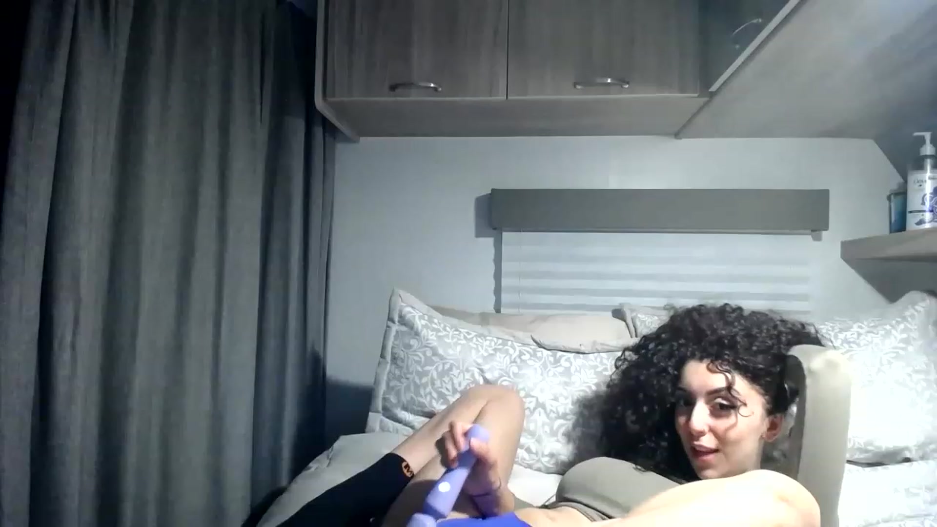 Gallery image thumbnail from luabelle's myfreecams stream on, 05/19/2023, 05:25 image 7 of 20