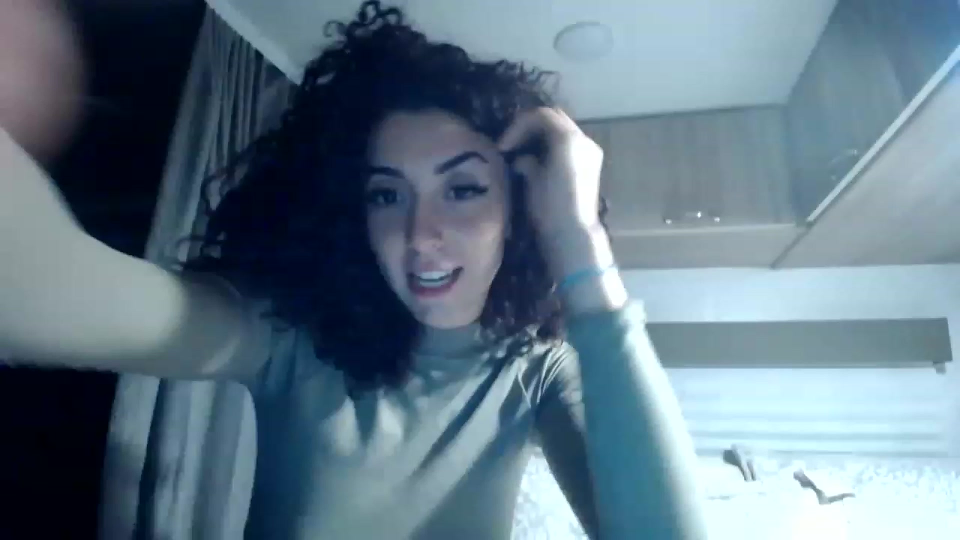 Gallery image thumbnail from luabelle's myfreecams stream on, 05/19/2023, 05:25 image 4 of 20