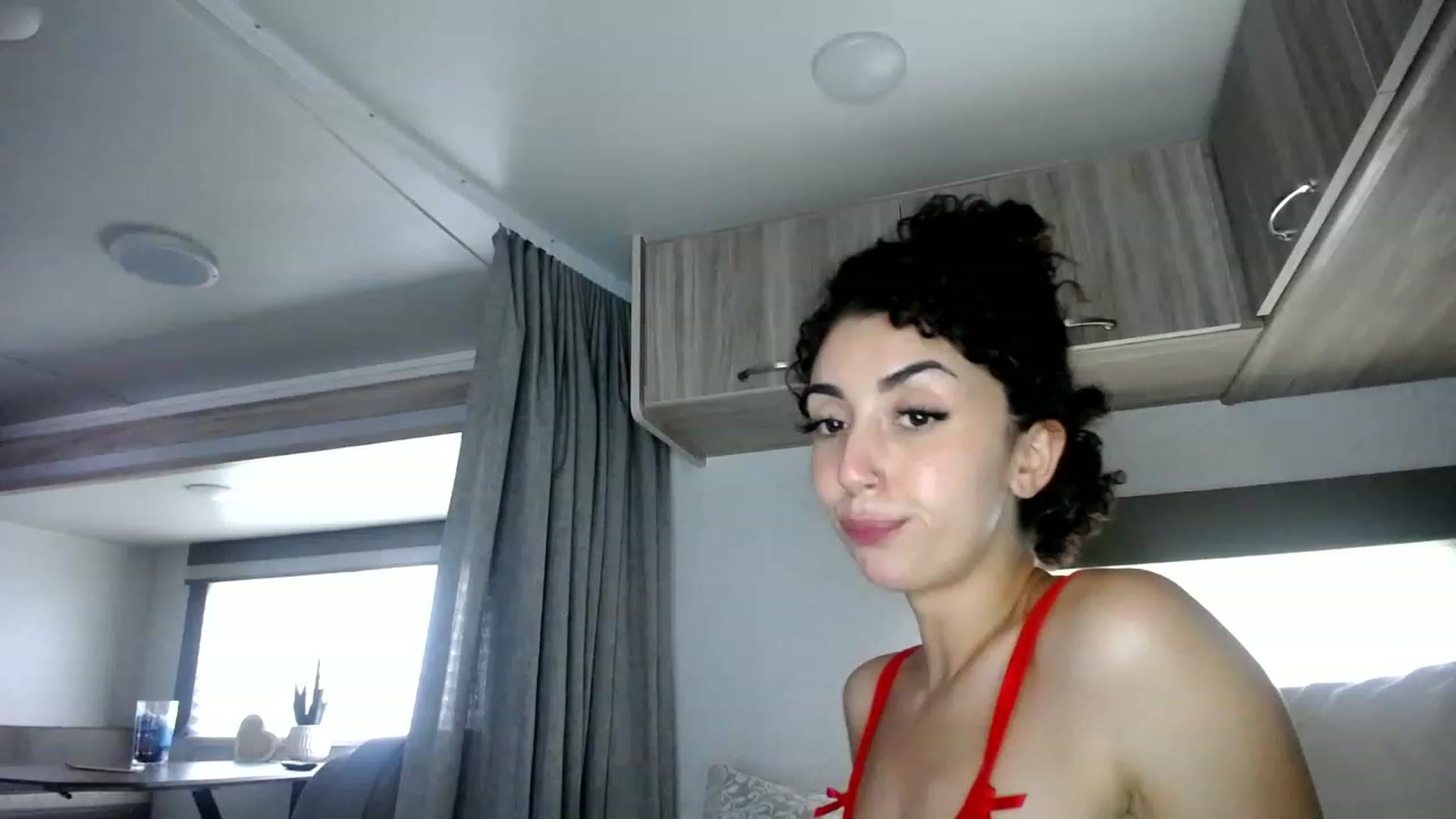 Gallery image thumbnail from luabelle's myfreecams stream on, 05/24/2023, 17:30 image 18 of 20