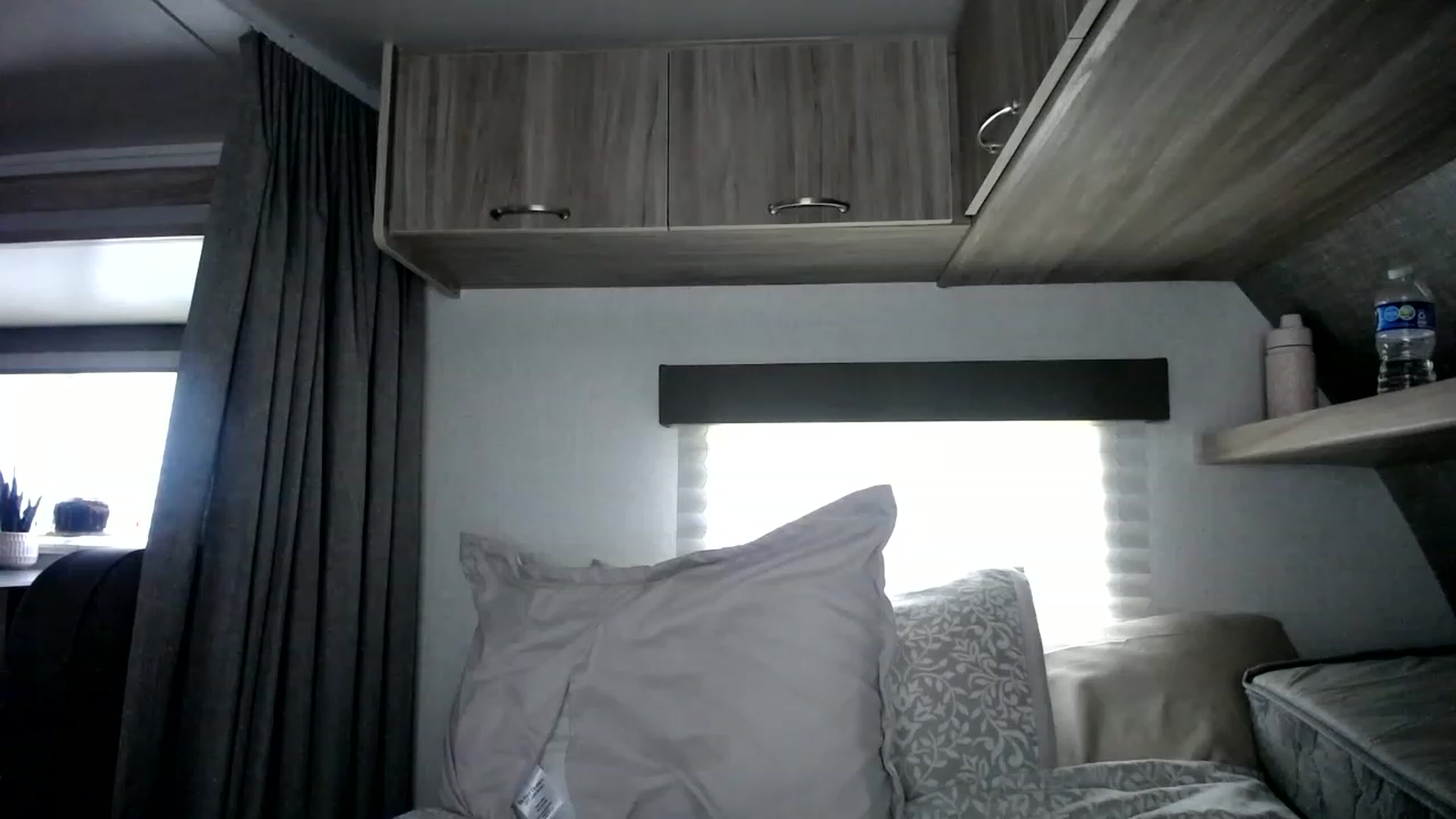 Gallery image thumbnail from luabelle's myfreecams stream on, 05/25/2023, 20:09 image 3 of 20