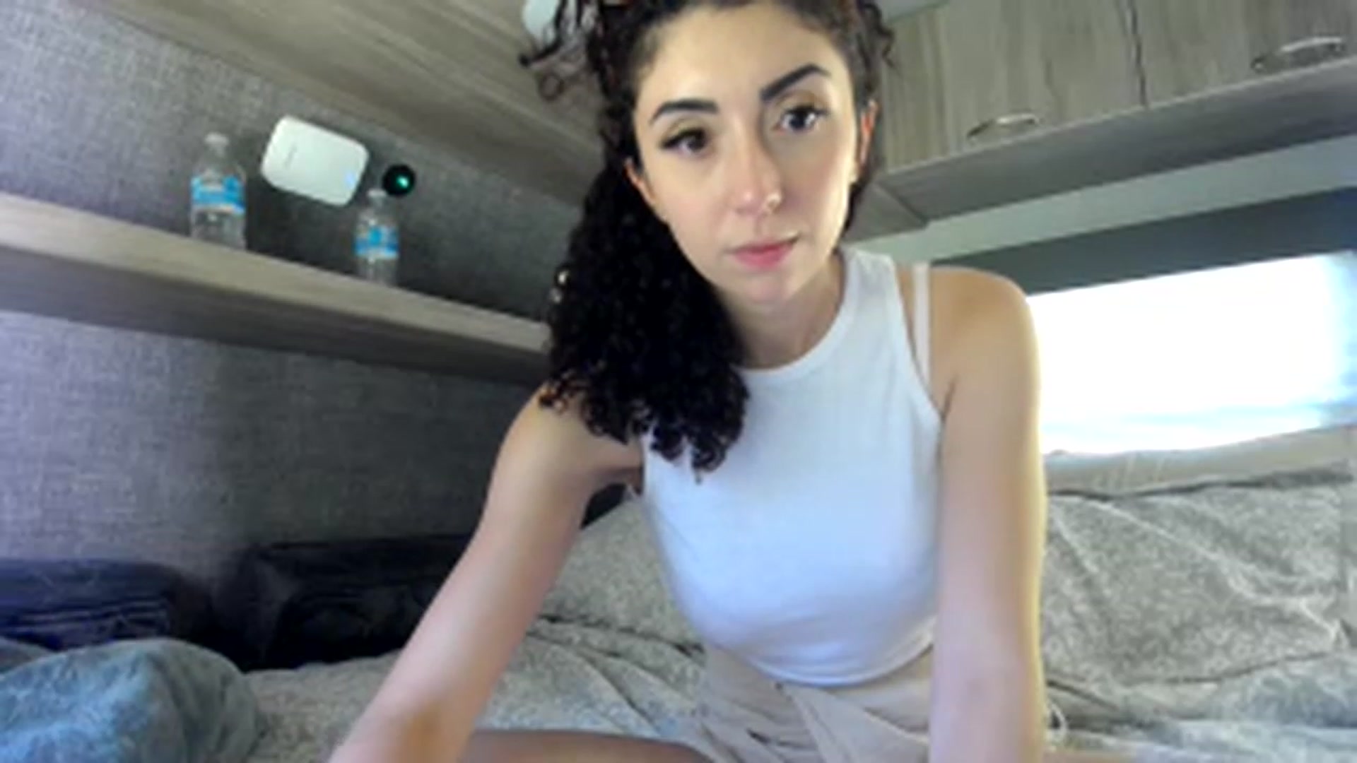 Gallery image thumbnail from luabelle's myfreecams stream on, 06/02/2023, 15:54 image 19 of 20