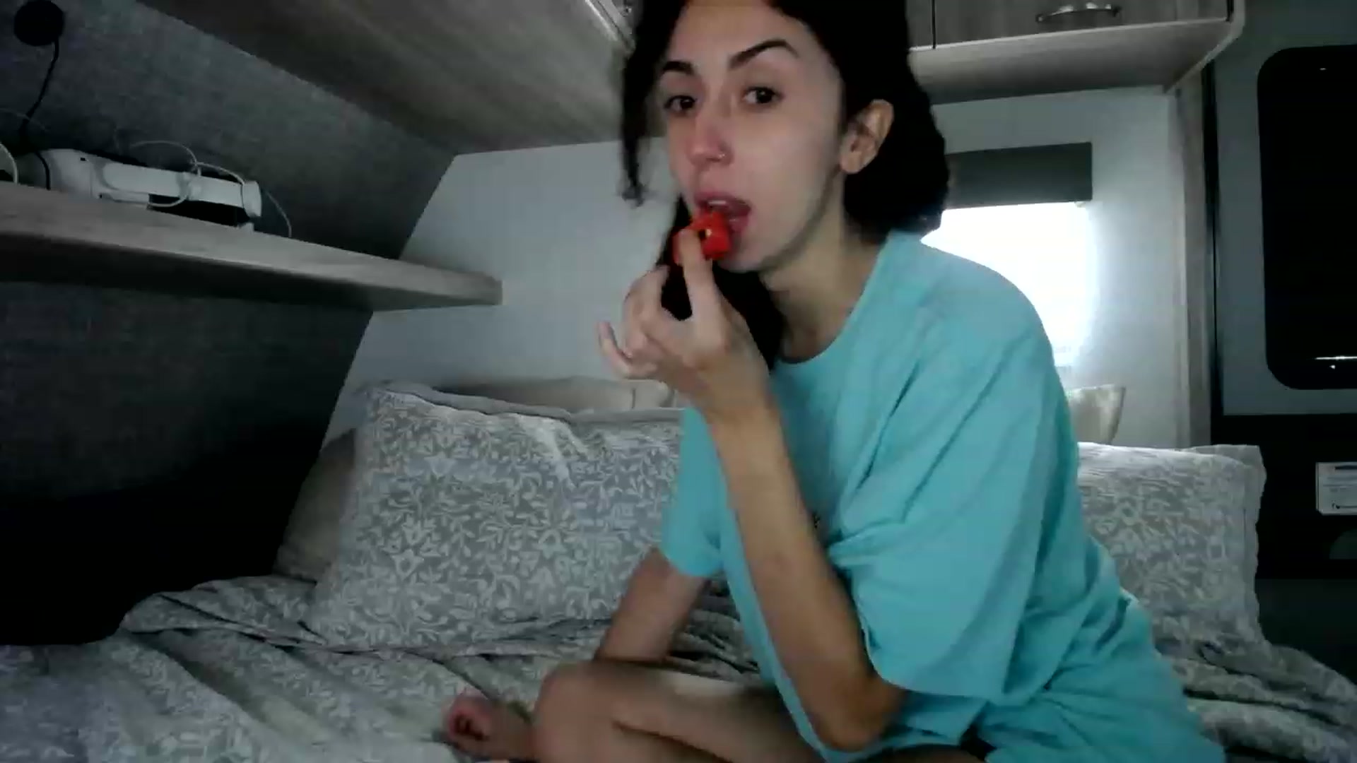 Gallery image thumbnail from luabelle's myfreecams stream on, 06/05/2023, 18:14 image 6 of 20