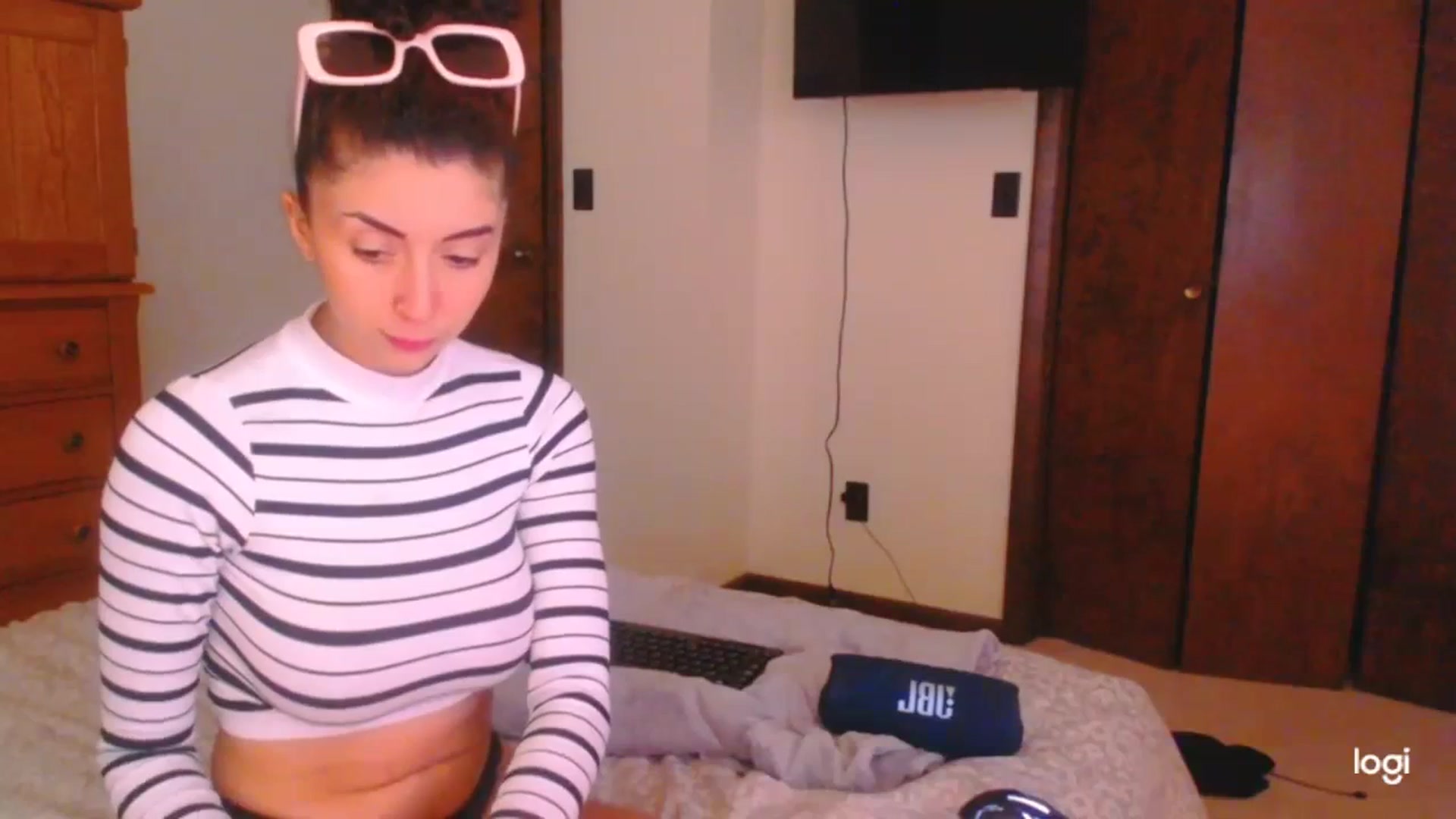 Gallery image thumbnail from luabelle's myfreecams stream on, 07/10/2023, 20:56 image 2 of 20