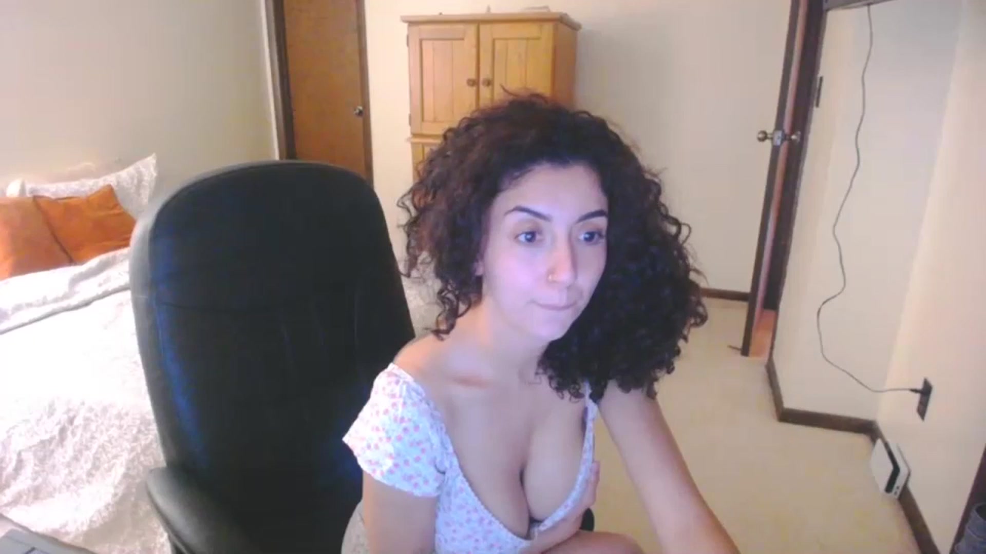 Gallery image thumbnail from luabelle's myfreecams stream on, 07/15/2023, 16:27 image 19 of 20
