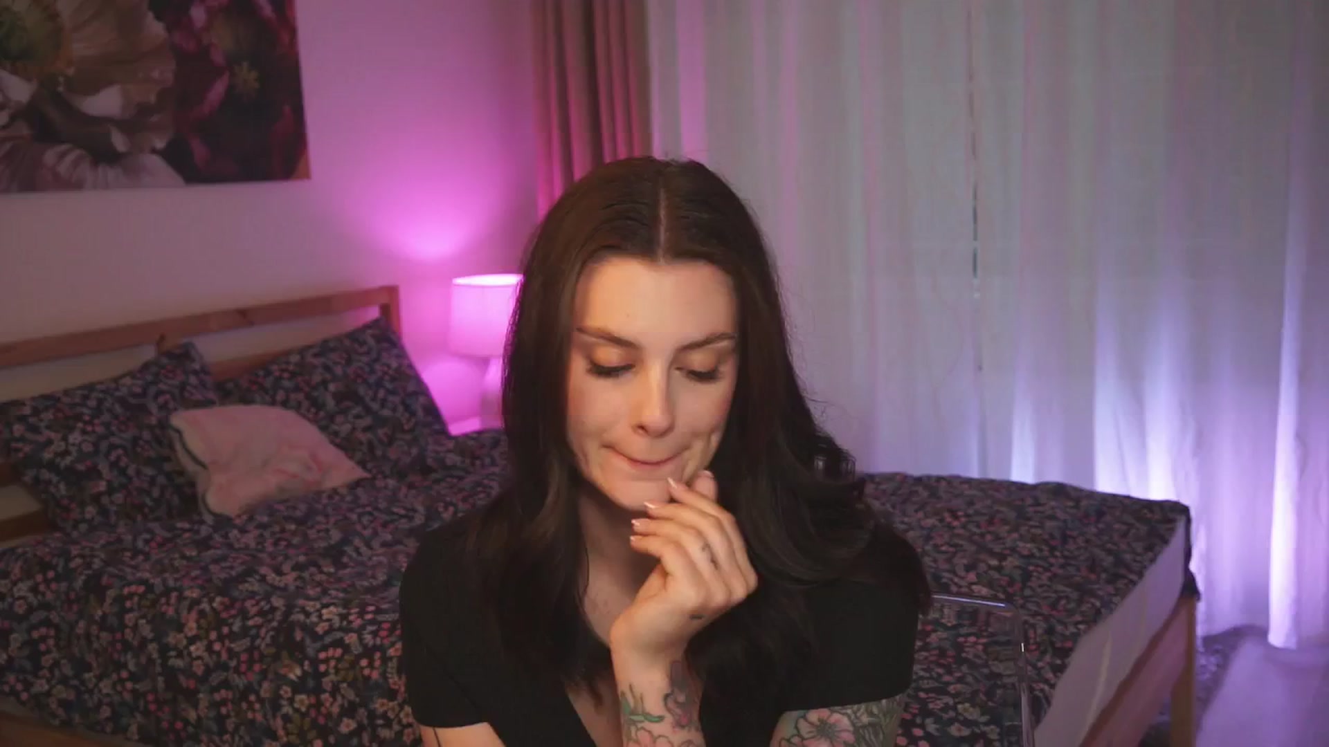 Gallery image thumbnail from lucyangel's myfreecams stream on, 06/05/2024, 18:09 image 20 of 20