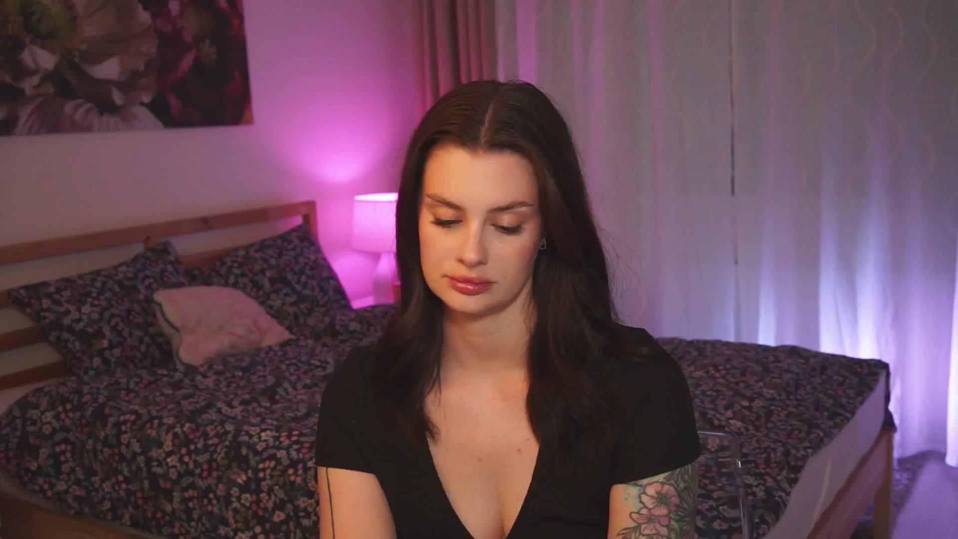 Gallery image thumbnail from lucyangel's myfreecams stream on, 06/05/2024, 18:50 image 6 of 20