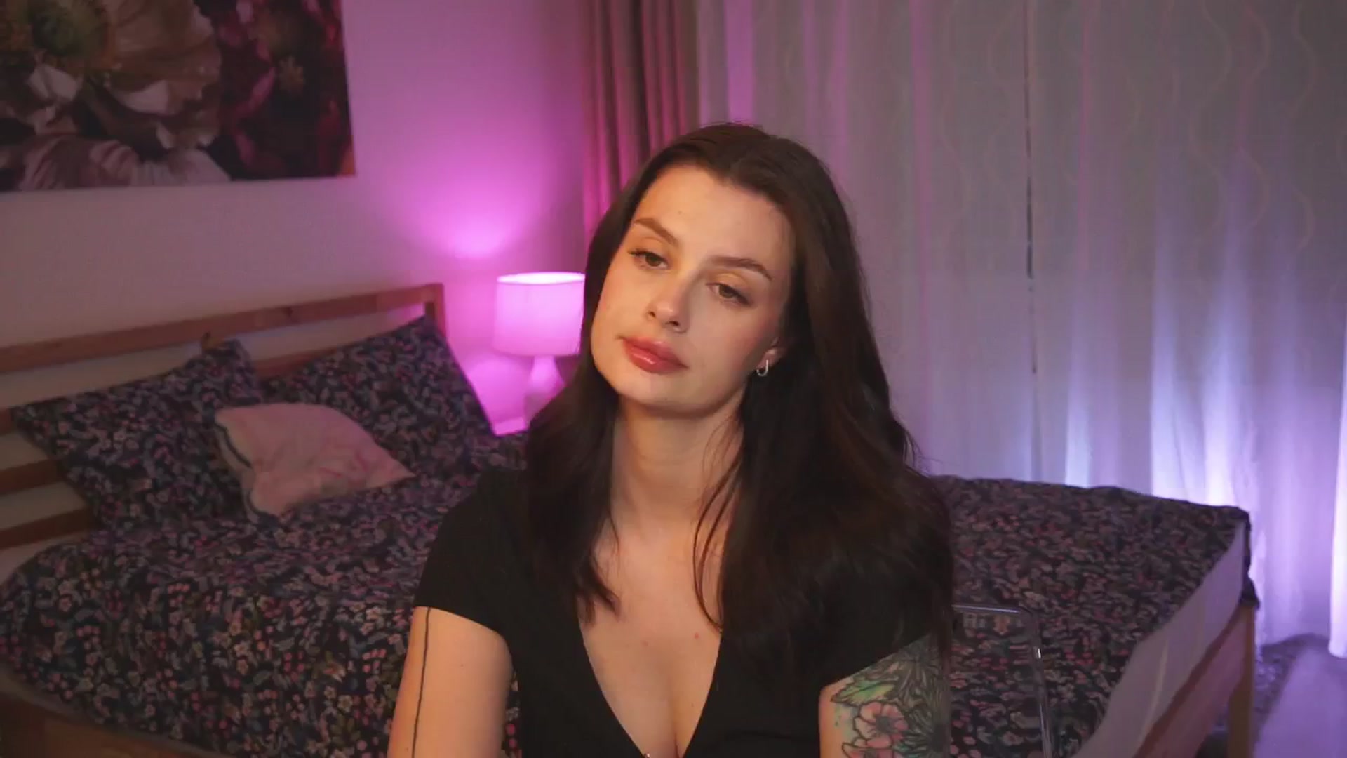 Gallery image thumbnail from lucyangel's myfreecams stream on, 06/05/2024, 18:50 image 7 of 20