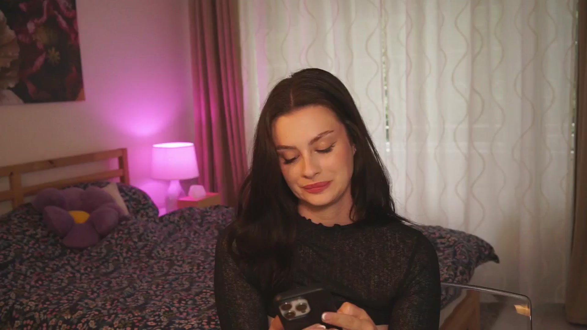 Gallery image thumbnail from lucyangel's myfreecams stream on, 06/07/2024, 17:24 image 18 of 20