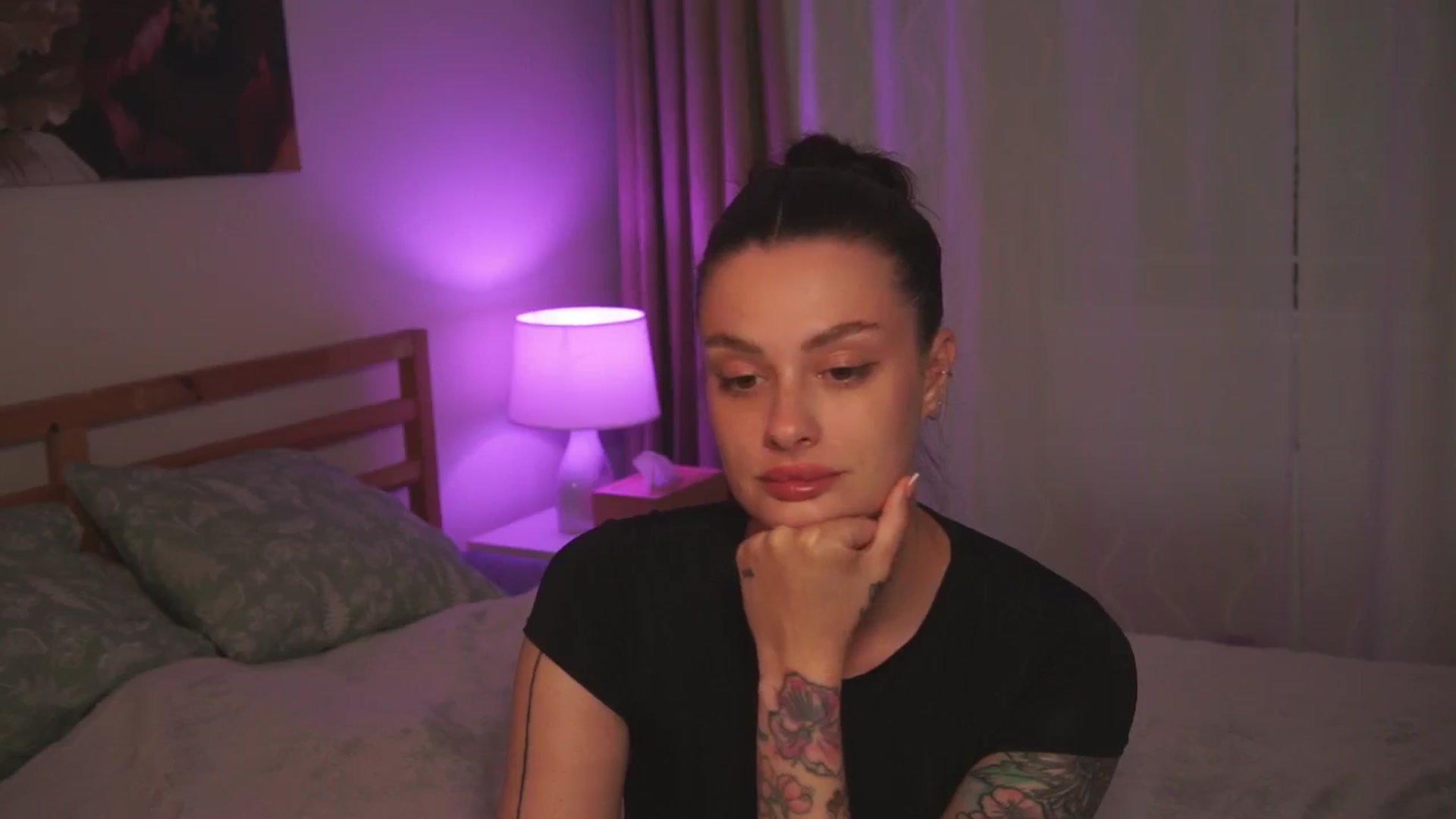 Gallery image thumbnail from lucyangel's myfreecams stream on, 06/14/2024, 18:38 image 20 of 20