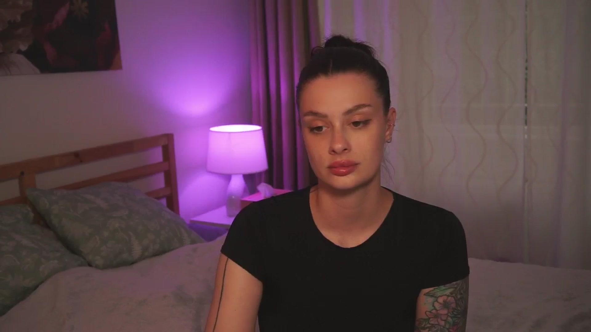 Gallery image thumbnail from lucyangel's myfreecams stream on, 06/14/2024, 18:38 image 17 of 20