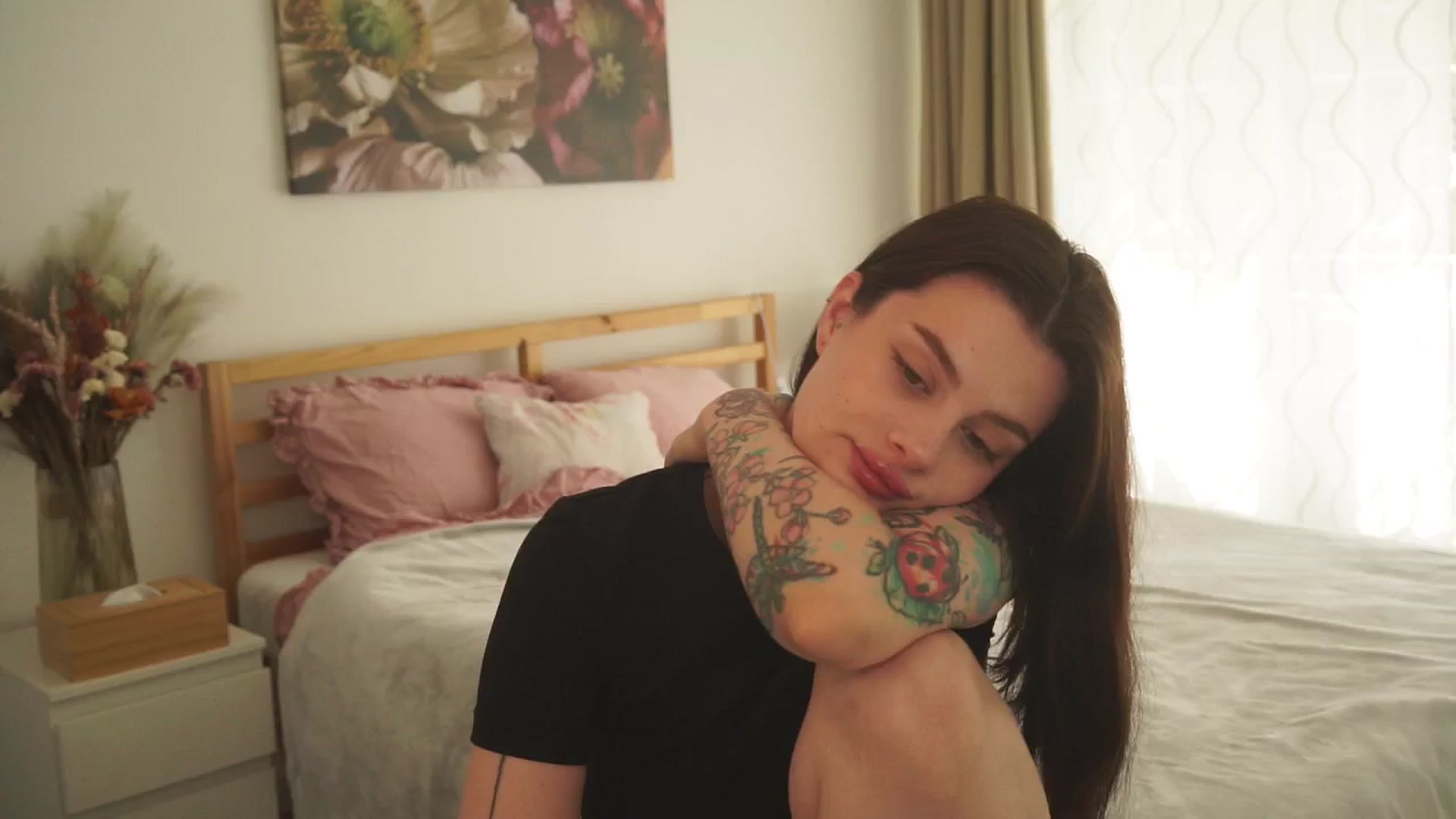 Gallery image thumbnail from lucyangel's myfreecams stream on, 06/15/2024, 12:59 image 4 of 20