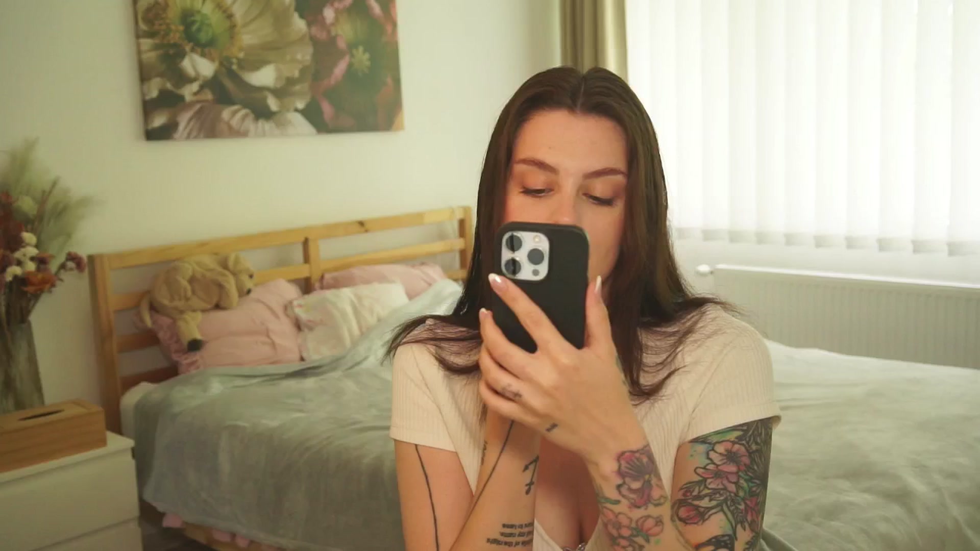 Gallery image thumbnail from lucyangel's myfreecams stream on, 06/25/2024, 10:01 image 1 of 20