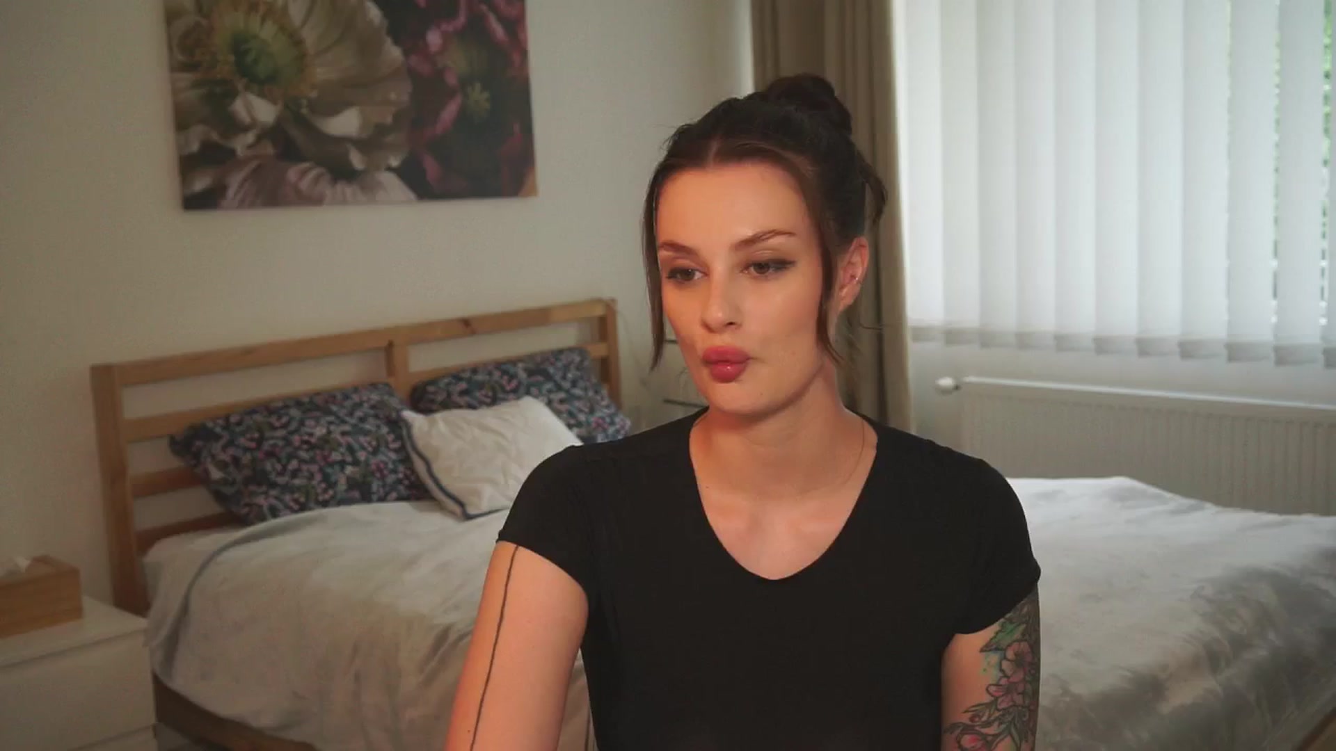 Gallery image thumbnail from lucyangel's myfreecams stream on, 07/10/2024, 17:03 image 2 of 20