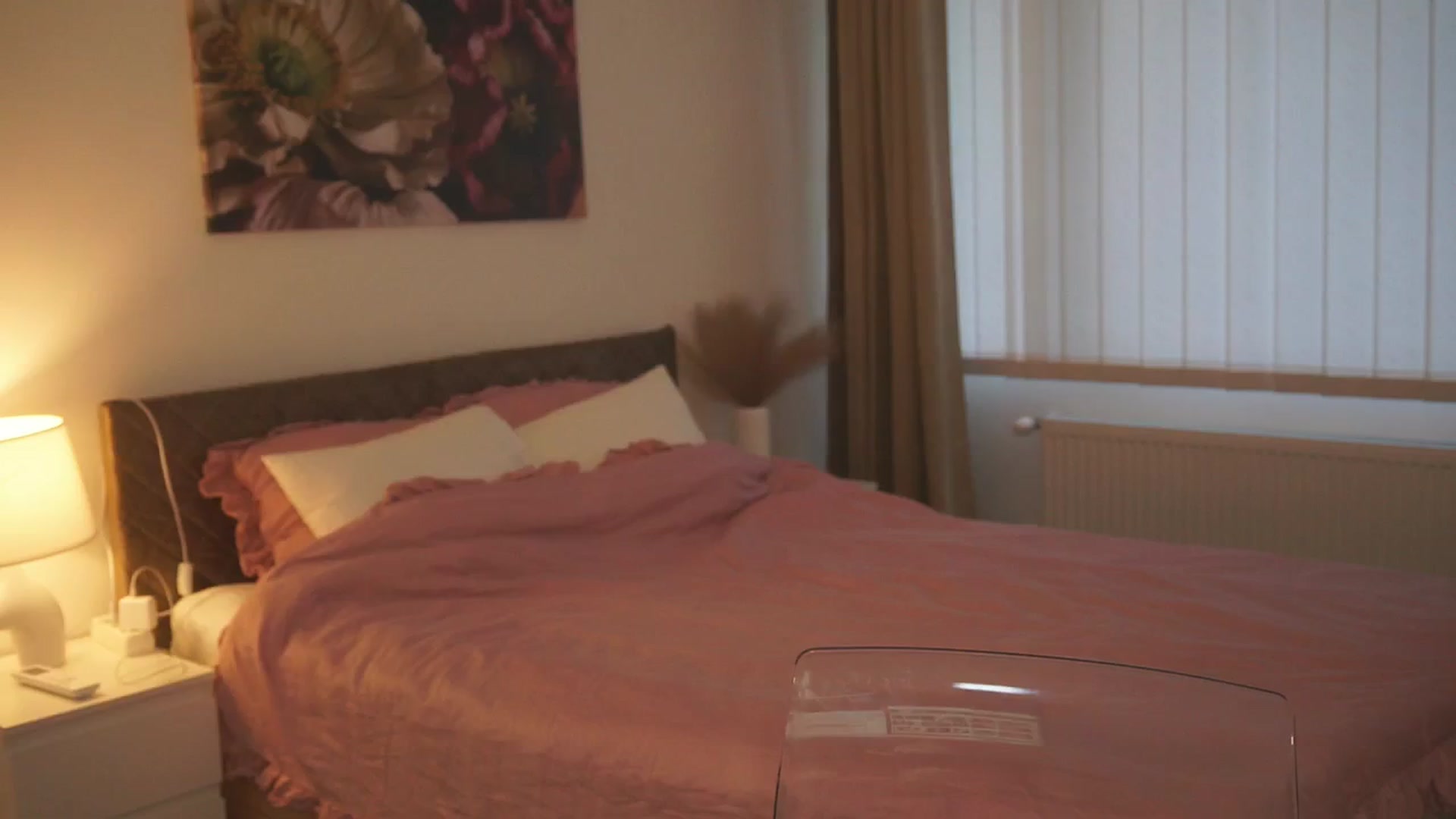 Gallery image thumbnail from lucyangel's myfreecams stream on, 08/06/2024, 17:30 image 9 of 20